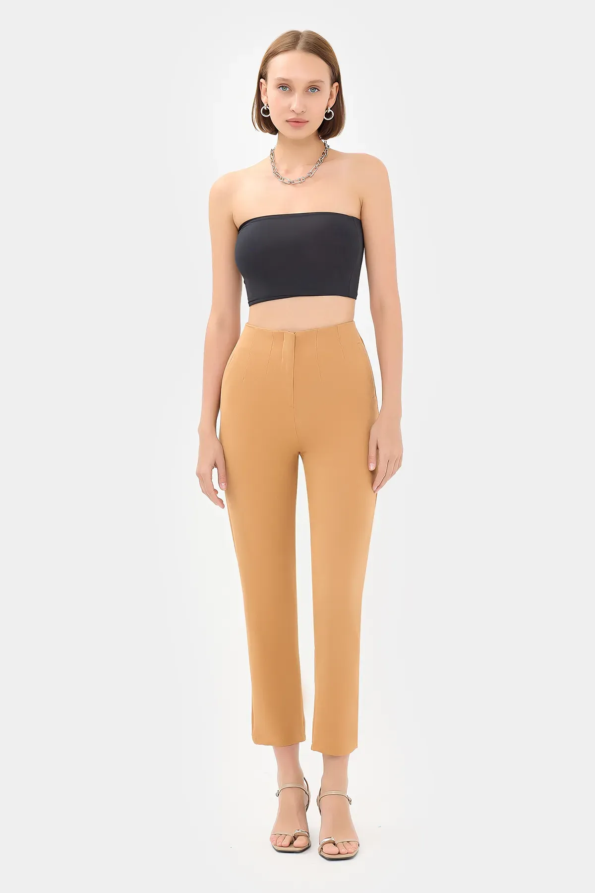 High Waist Carrot fit Trousers 1