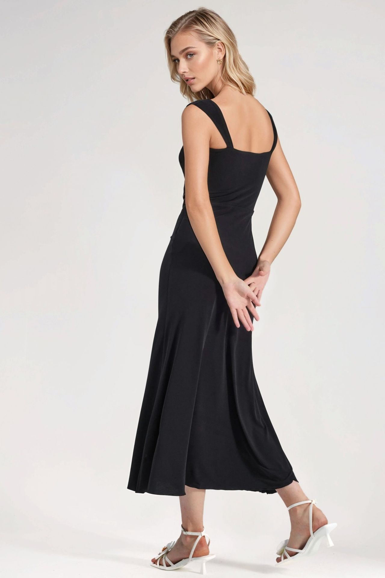 Heart Collar Midi Dress 4