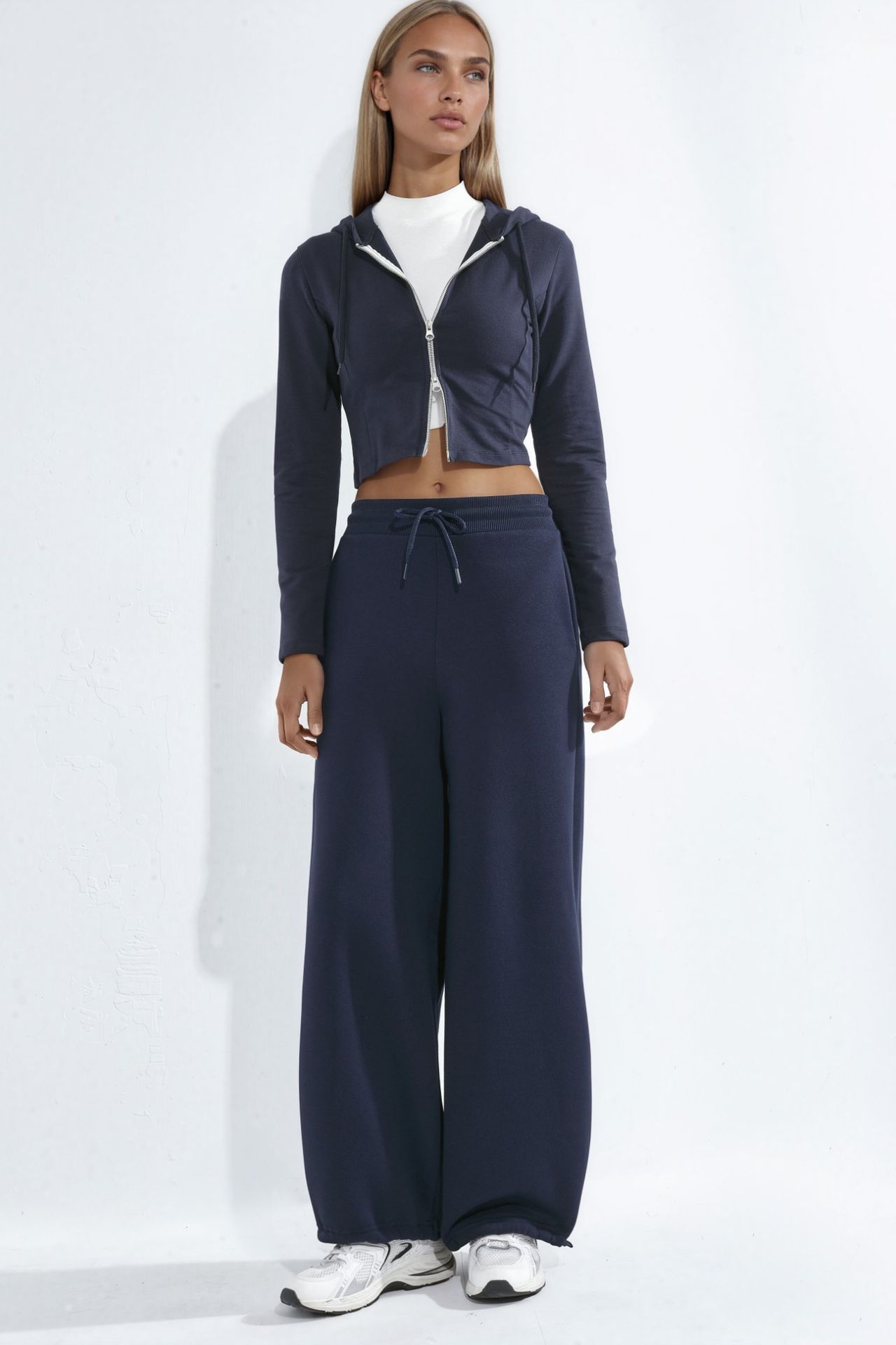 Barrel Fit Basic Raised Sweatpants