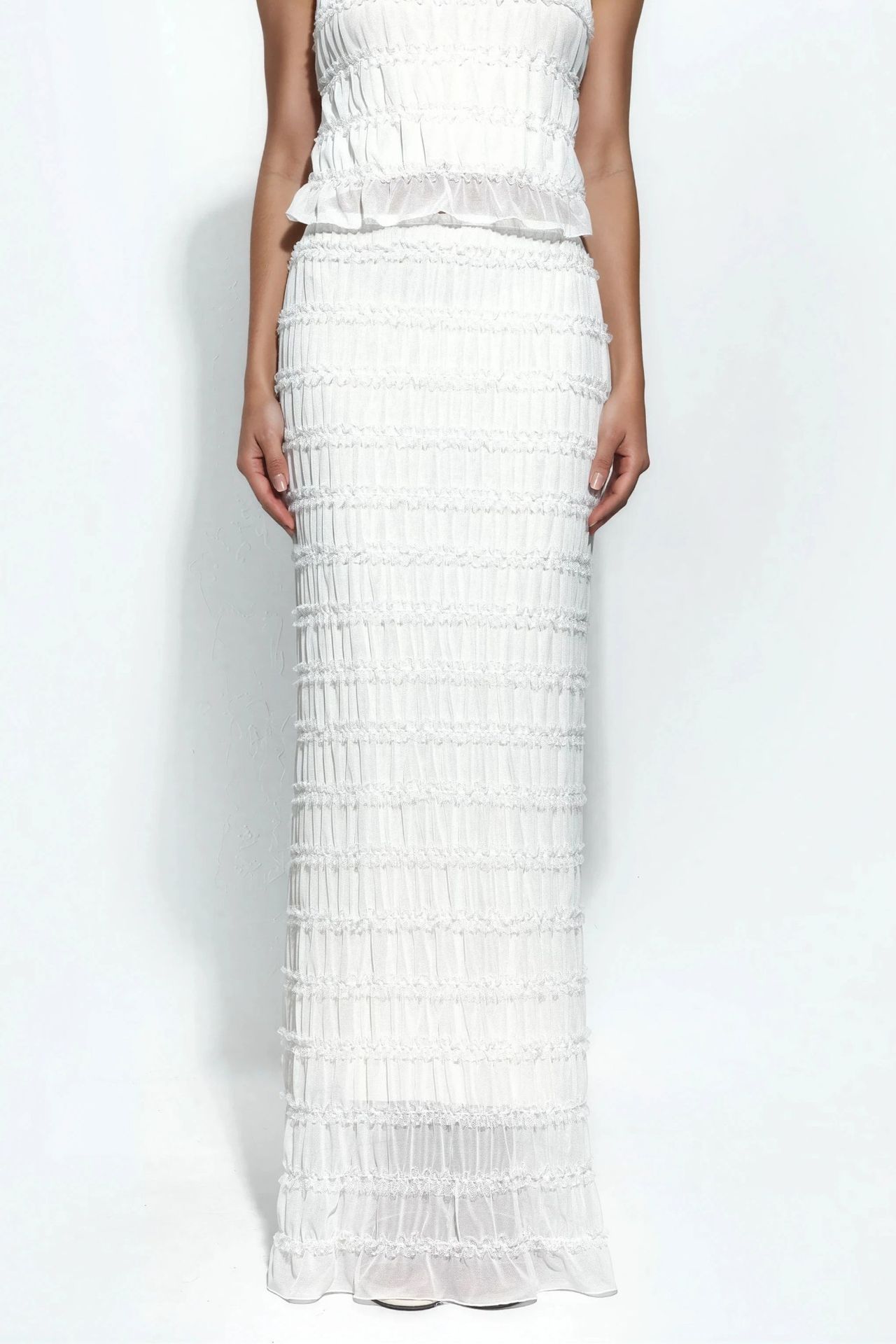 Low-Waist Lace Maxi Skirt 8