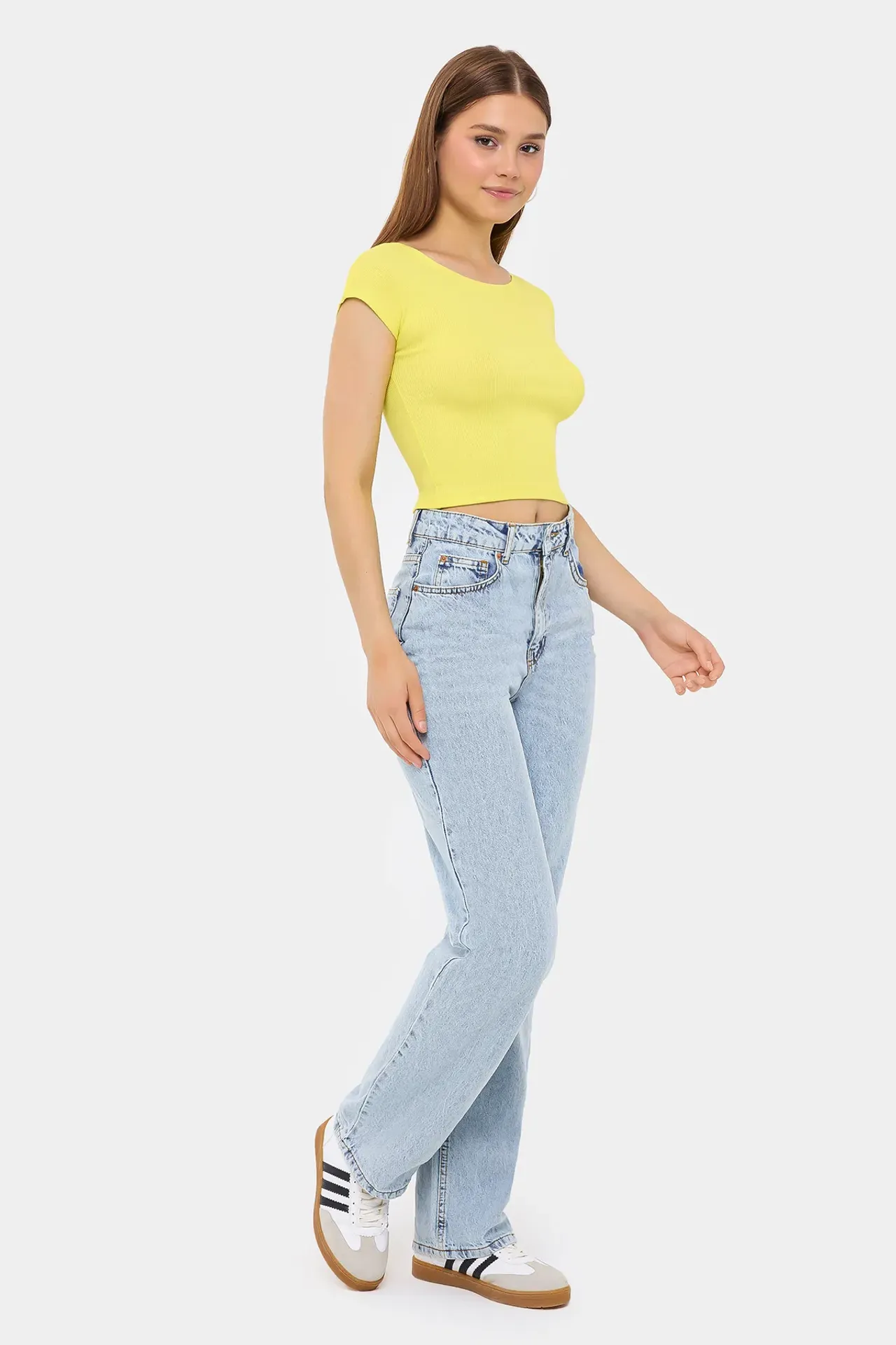 Basic Round Neck Short Sleeve Cropped Top