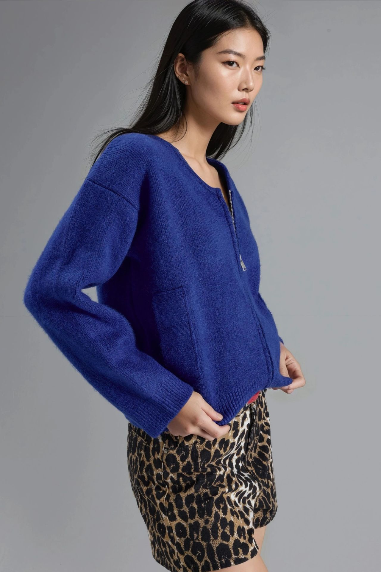 MY FASHION Zippered Knit Cardigan With Pockets 2