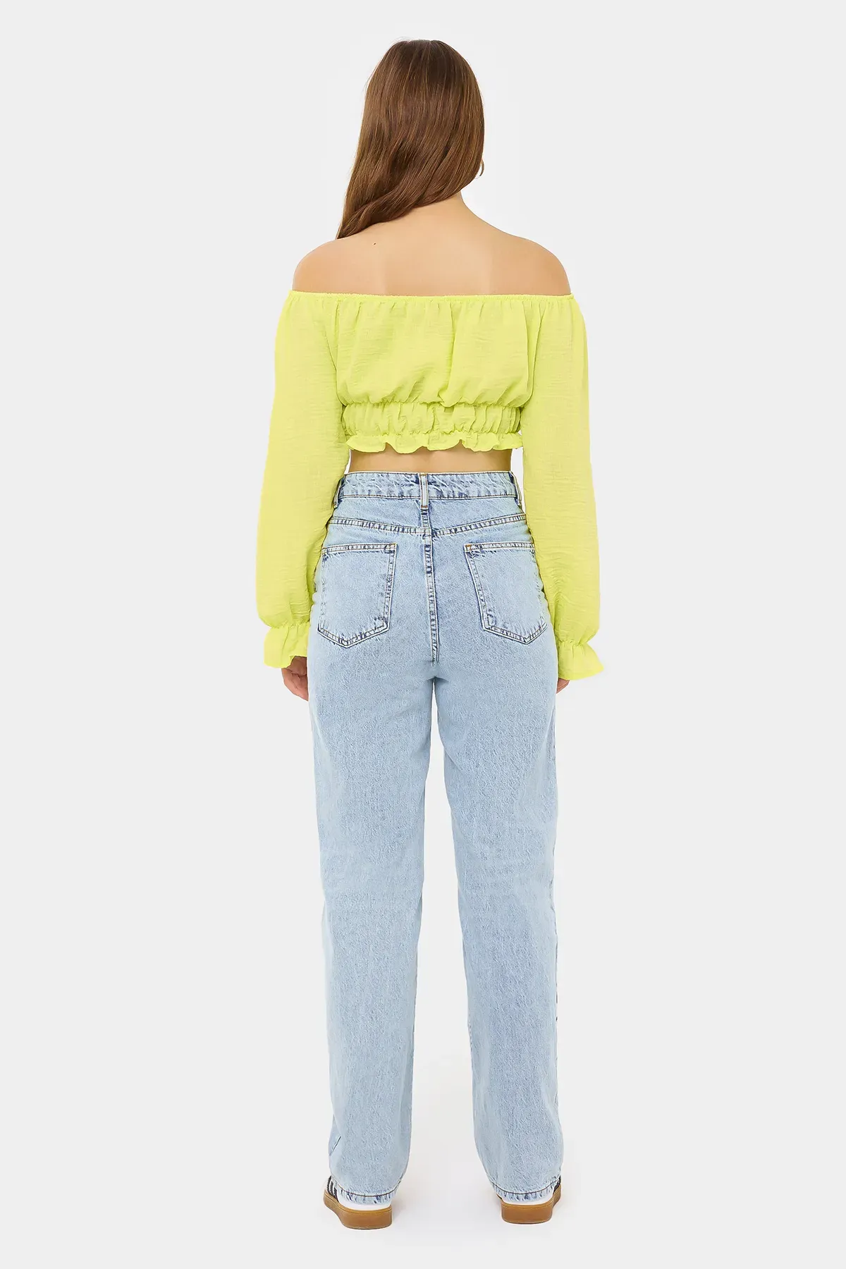 Off-Shoulder Linen Cropped Top with Long Sleeves and Ruffle Detail 4