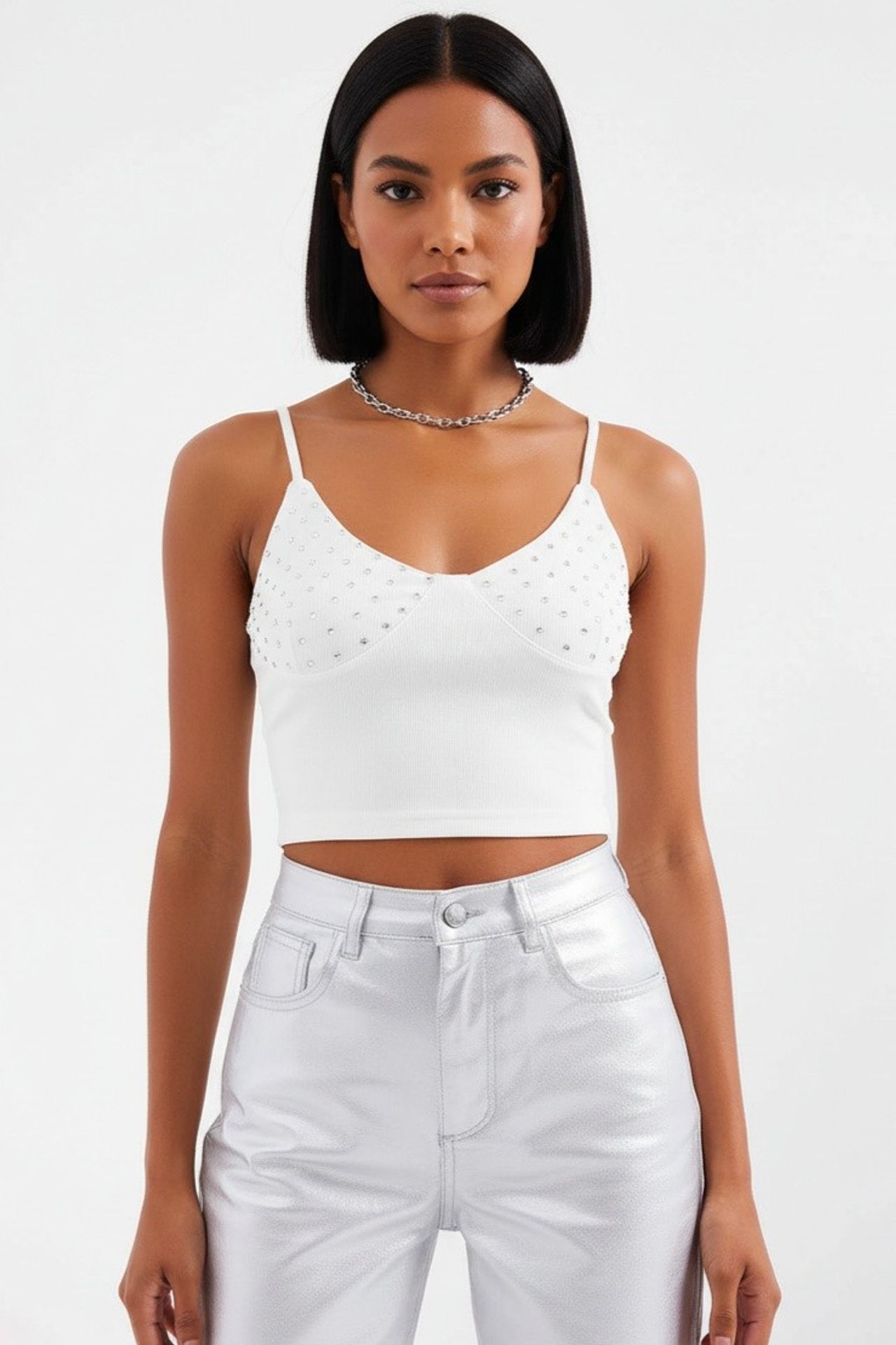 Stone Embellished Fitted Crop Top with V-Neck 4