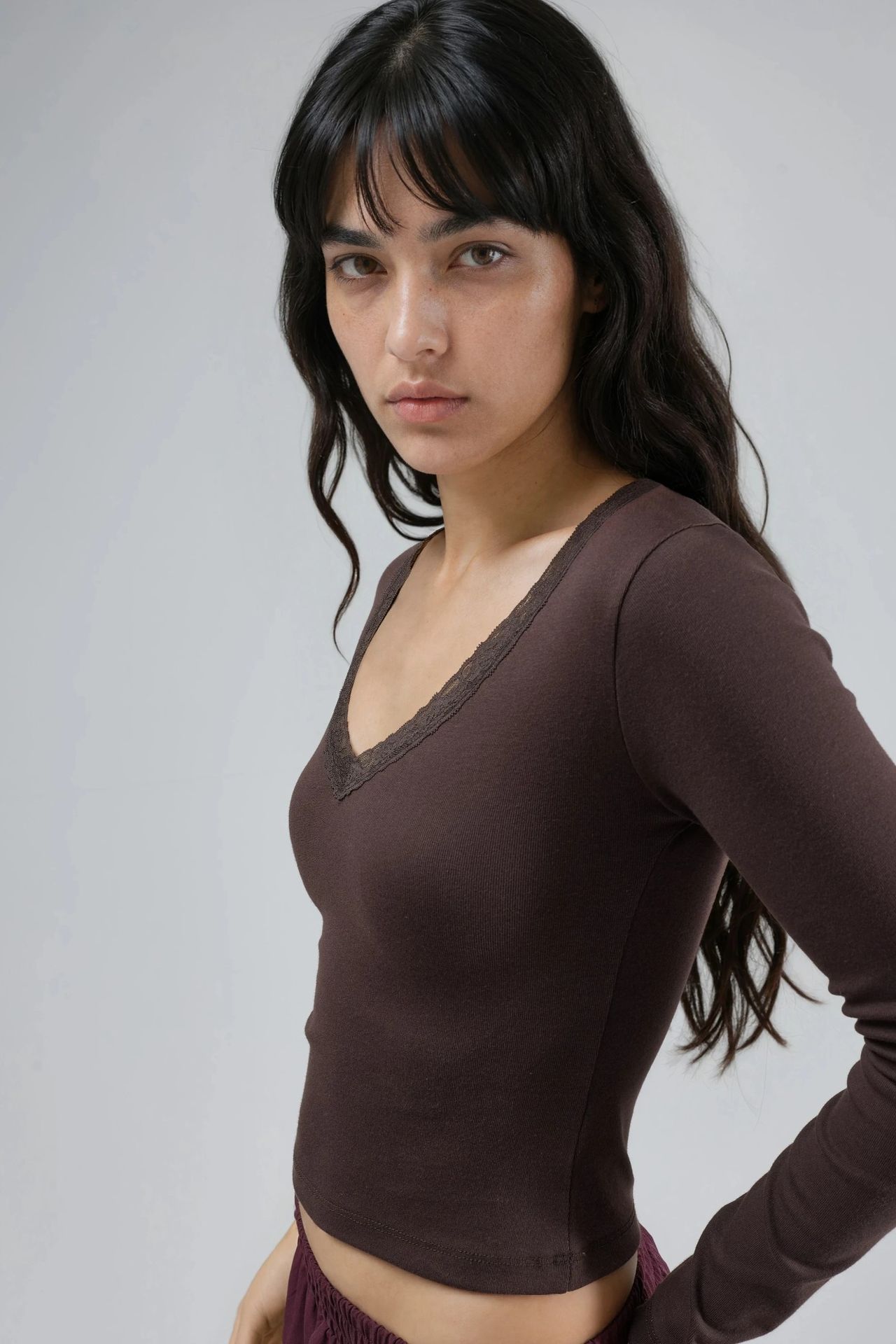 BUSEM Slim Fit V-Neck Blouse with Lace Detail 6