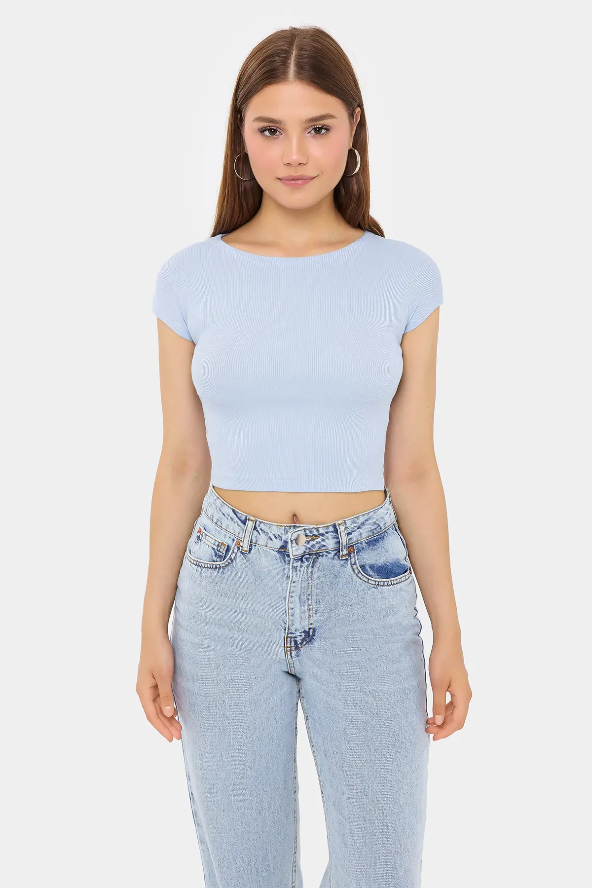 Basic Round Neck Short Sleeve Cropped Top 1