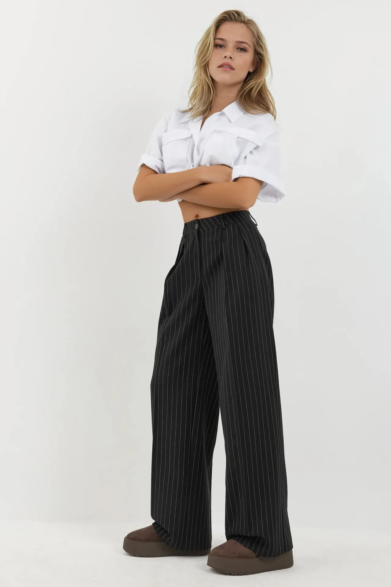 Striped Wide Leg Pleated Palazzo Pants 2