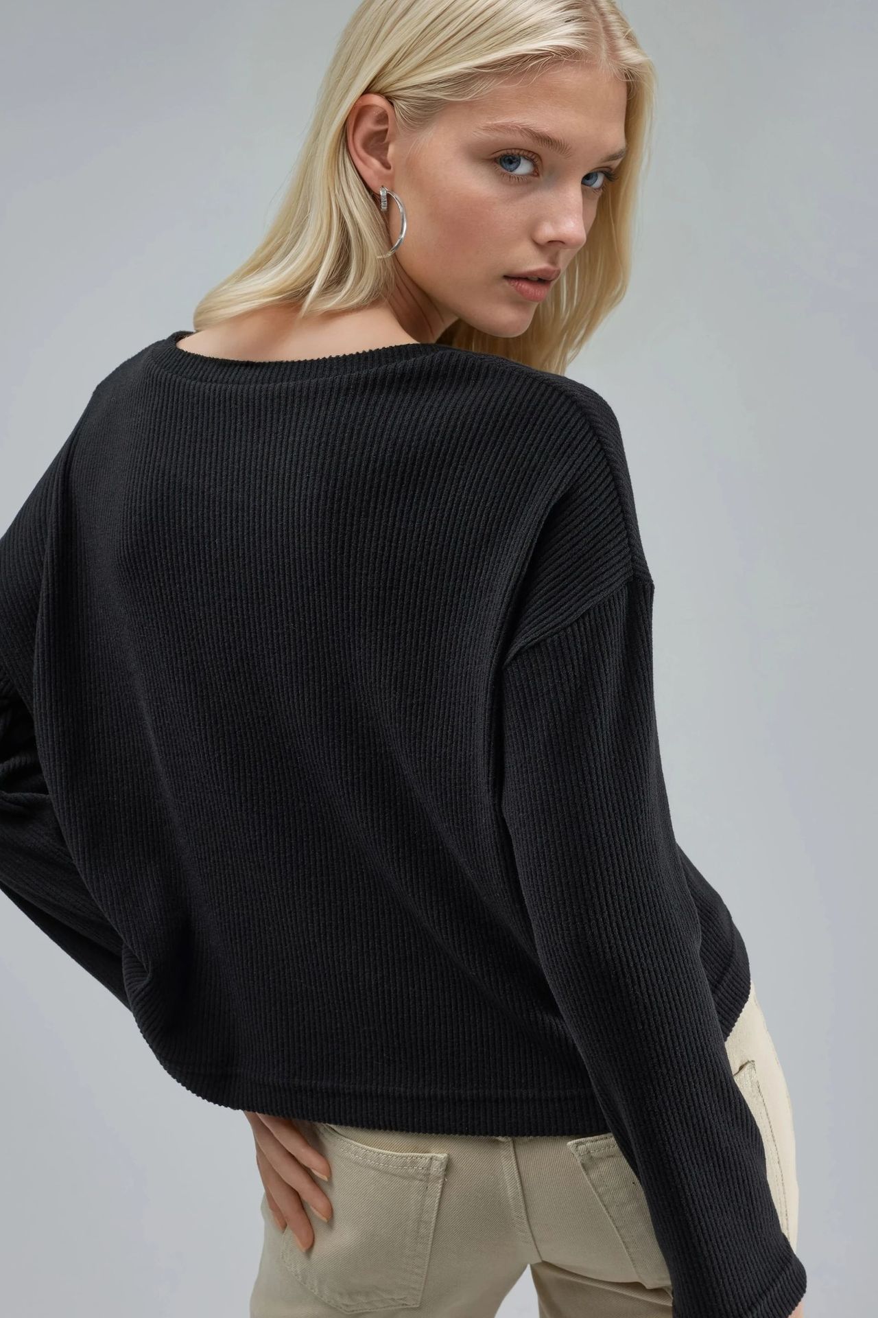 BUSEM Ribbed Crew Neck Knit Sweater 2