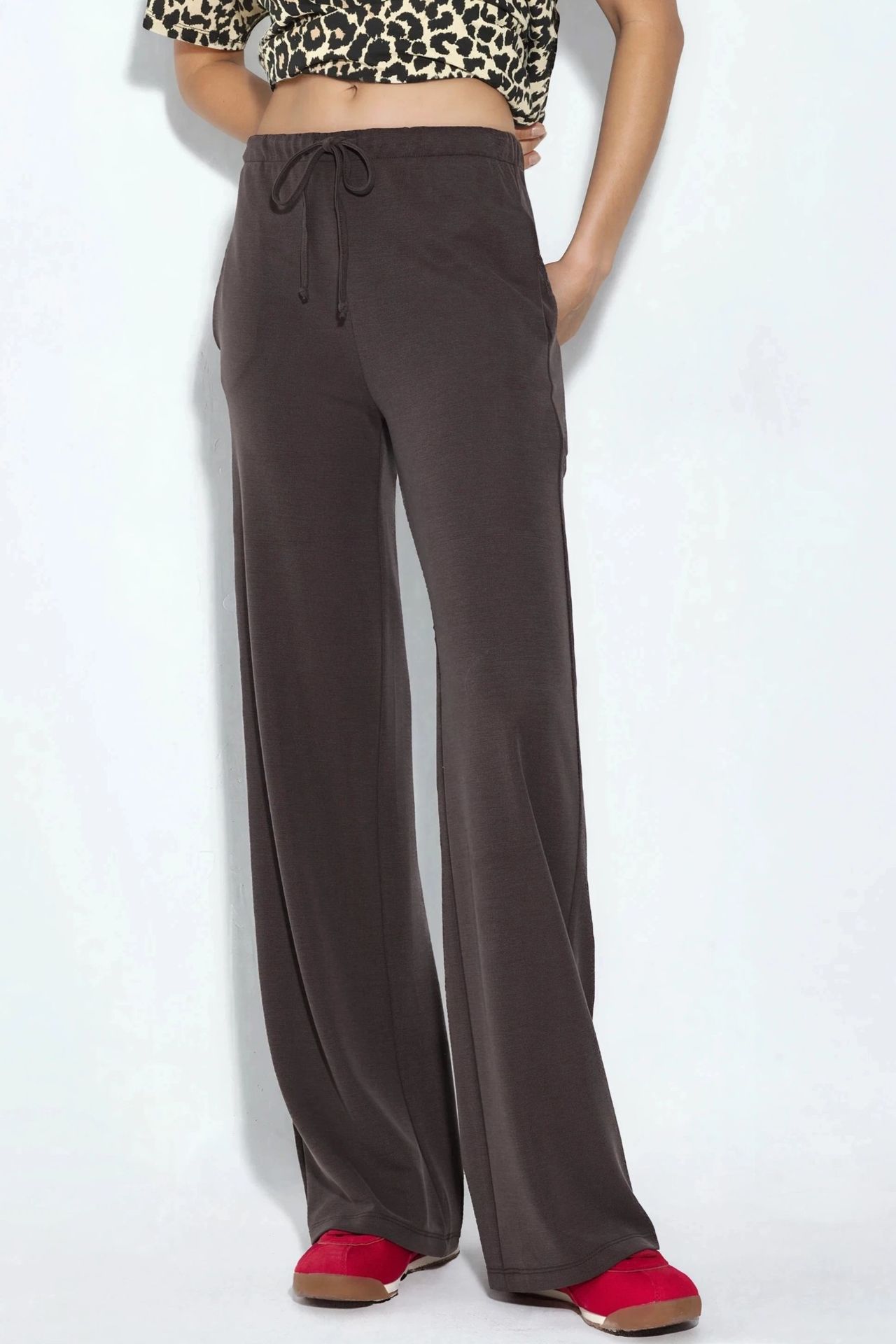 BUSEM Wide Leg Drawstring Waist Sweatpants 5
