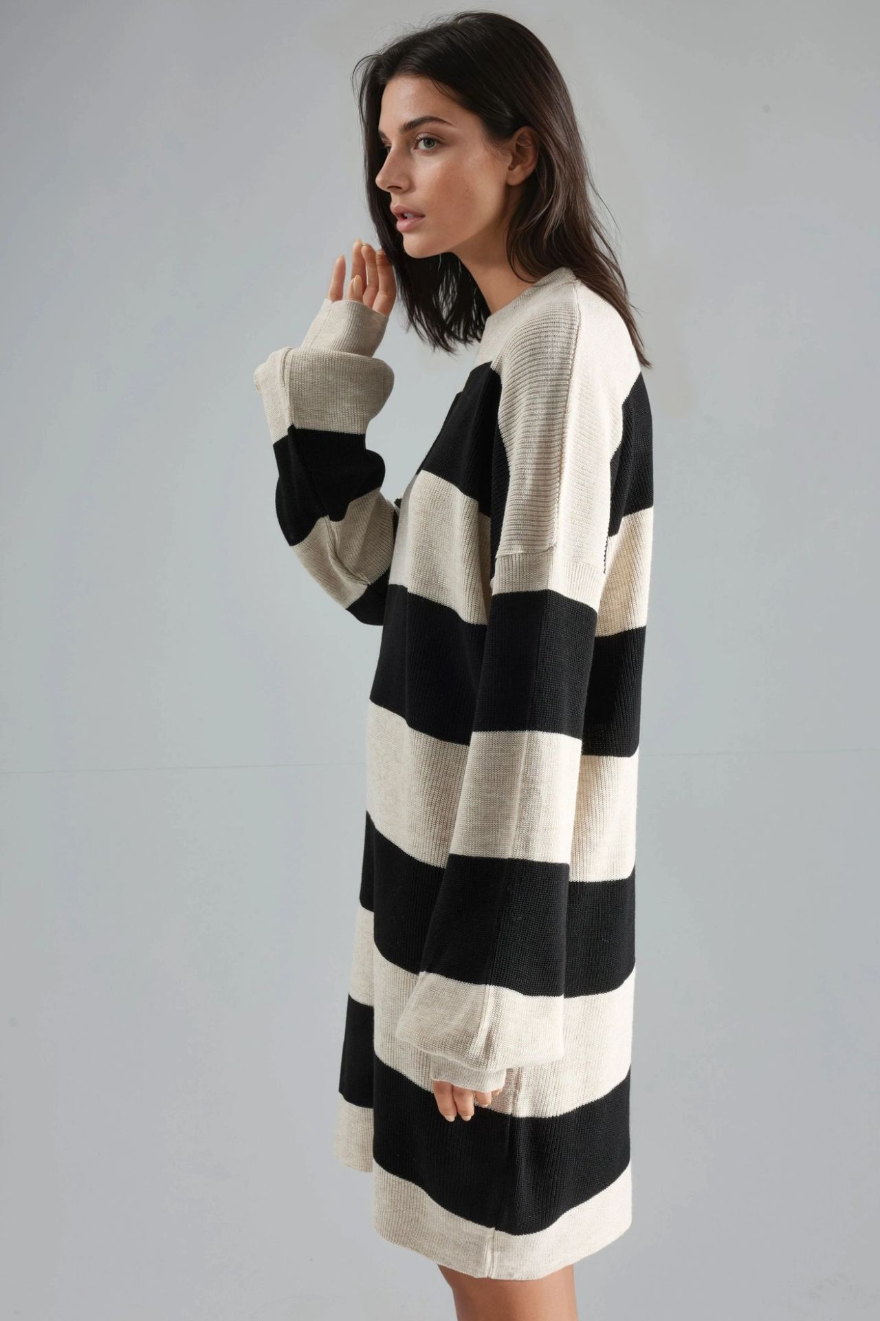 MY FASHION Striped Mini Dress with Crew Neck 3