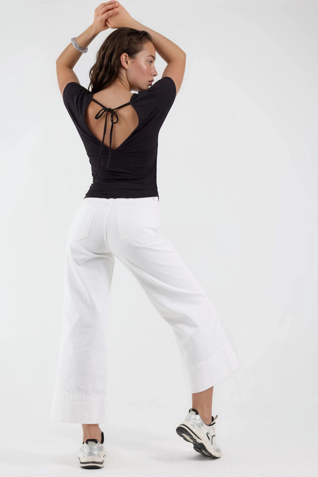 BUSEM V-Neck Tie Detail Blouse 5