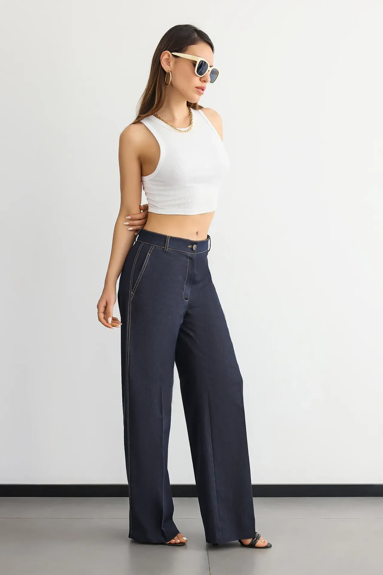 High-Waist Straight-Leg Trousers with Stitch Details