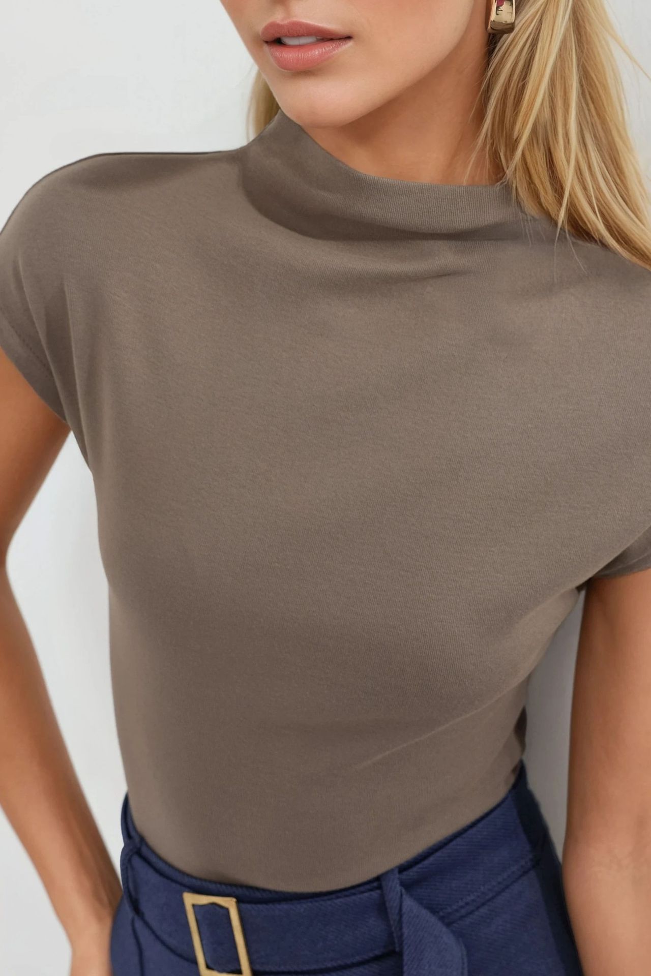 Fitted Mock Neck Cap Sleeve Knitted Blouse 6