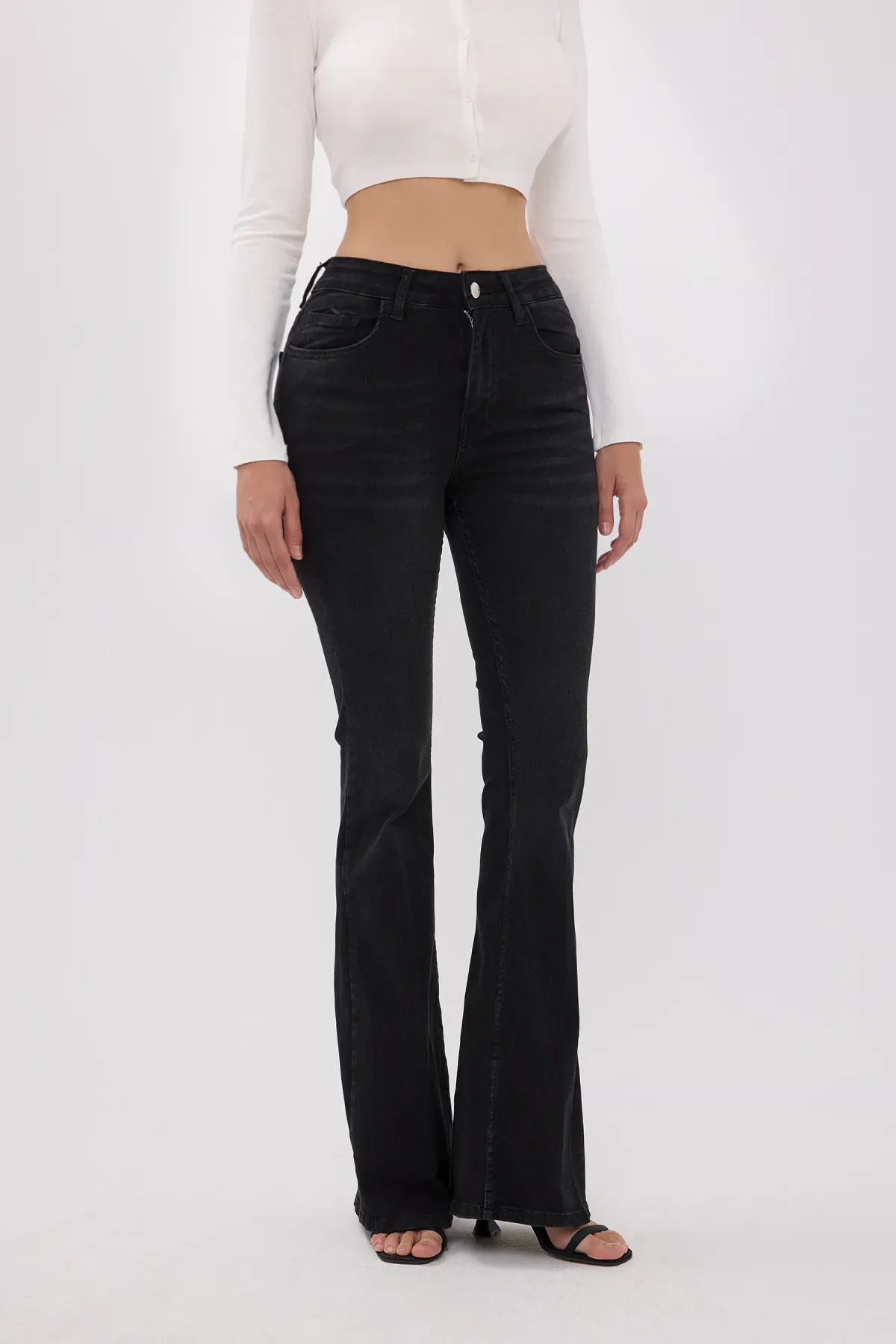 High-Waist Flare Jeans 3