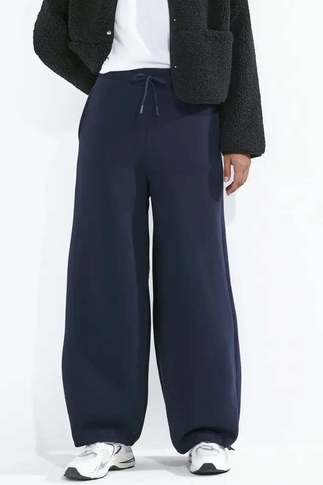 Barrel Fit Basic Raised Sweatpants