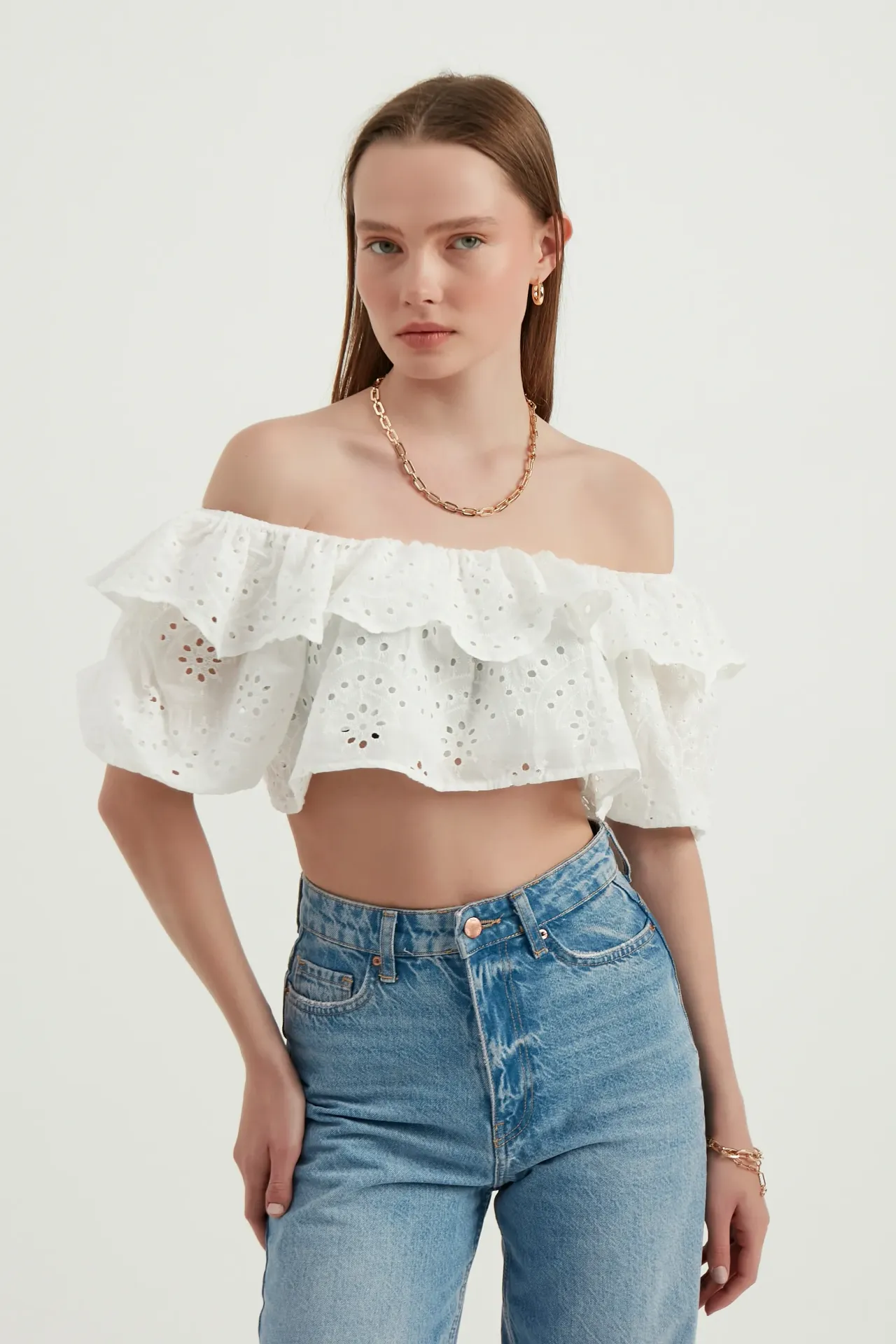 Off Shoulder Ruffled Textured Short Sleeve Top with a Balloon Sleeves