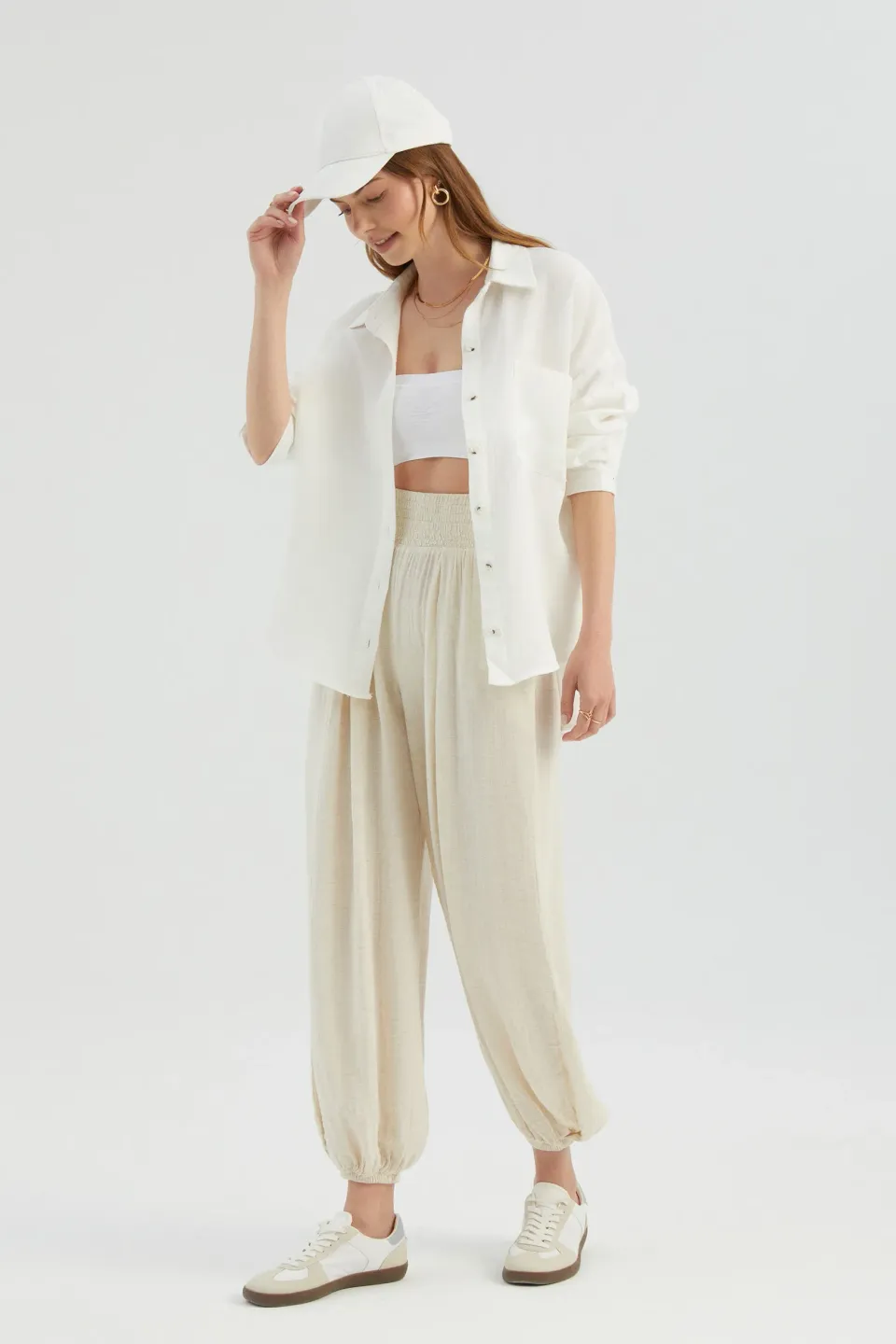 Loose Shirt with a Pocket Detail