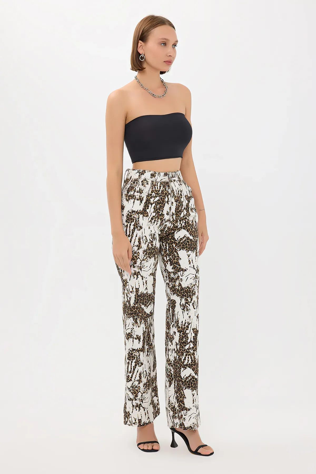 High-Waist Flare Denim Jeans with Animal Print 2