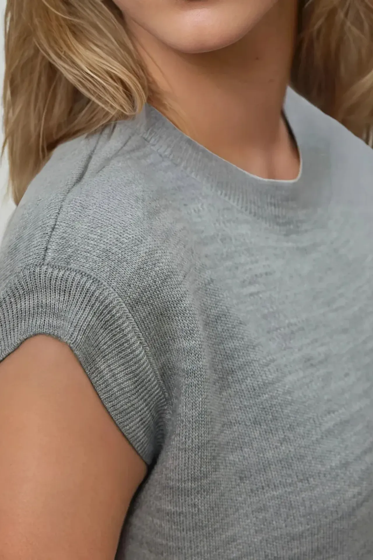 Crew Neck Sweater Vest 5