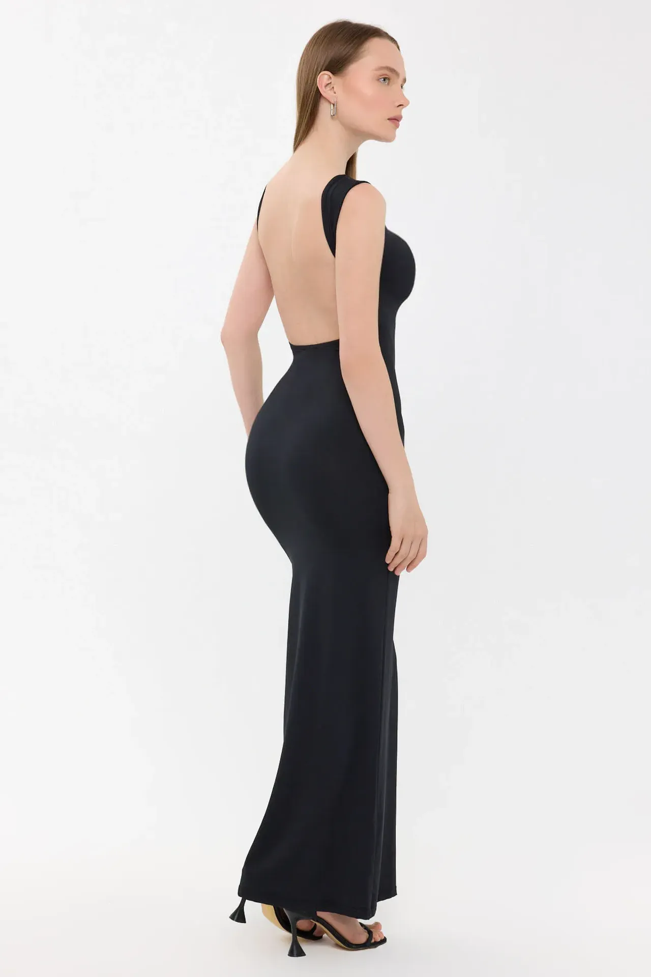 Bodycon Maxi Dress with Round Neck and Backless Detail