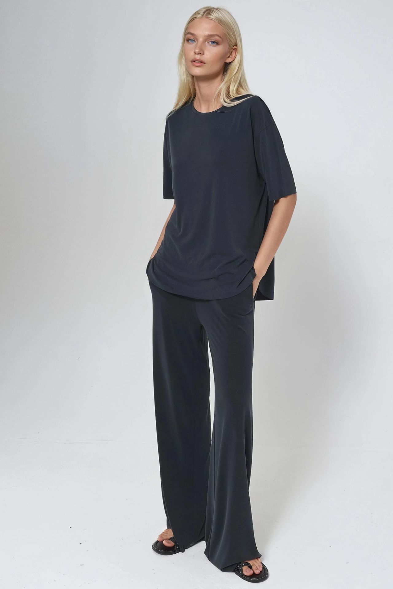 BUSEM Loose Fit Crew Neck T-Shirt 5