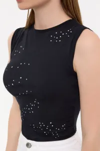 black-image-4