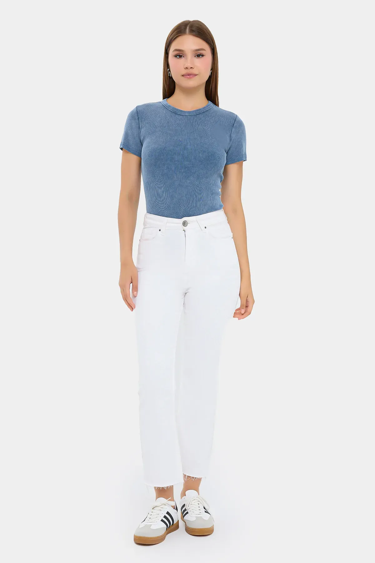 Short Sleeve Acid-Washed T-Shirt with Ribbed Round Neck 3
