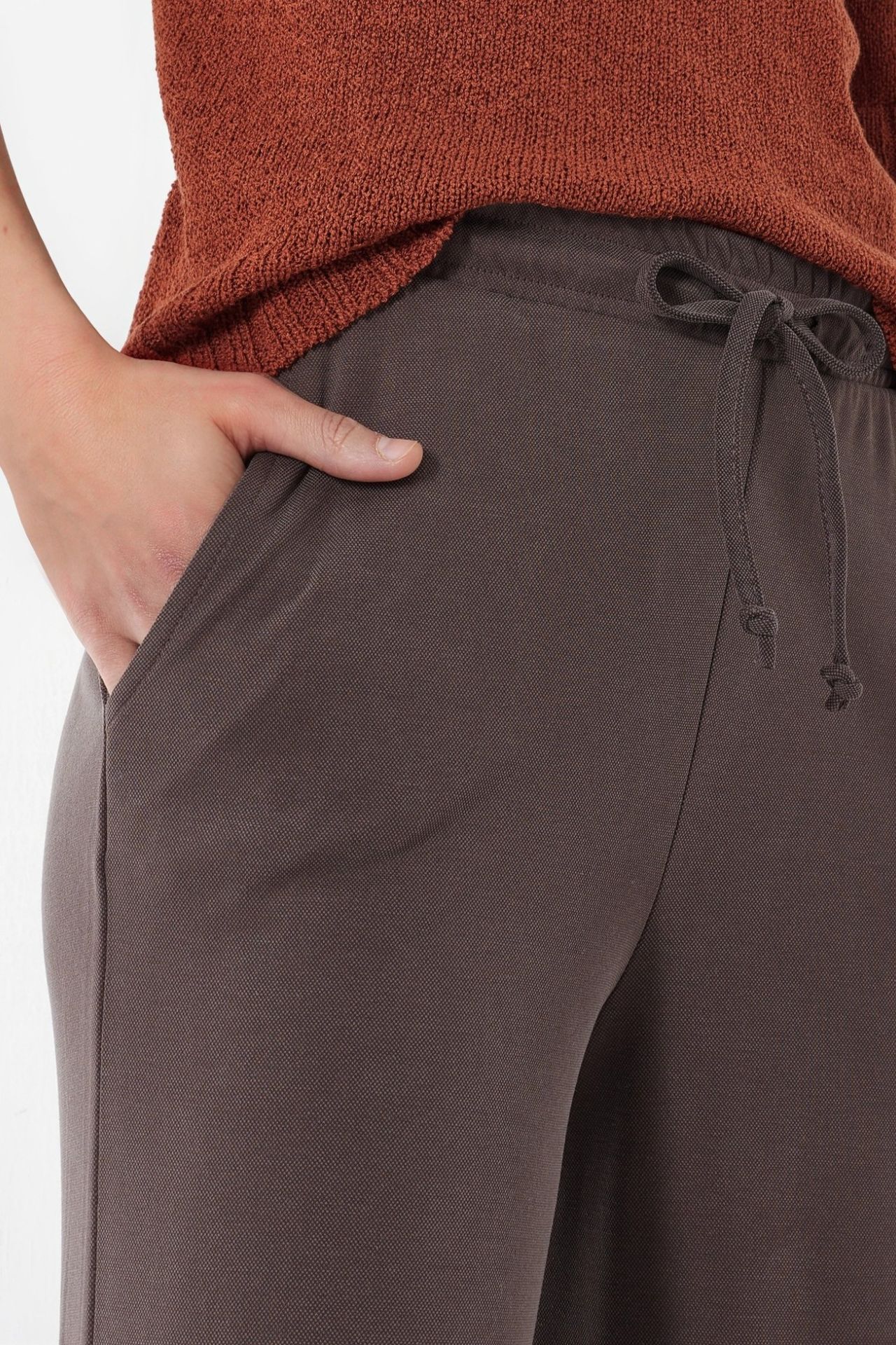 BUSEM Kadın Düz Paça Jarse Jogger 5