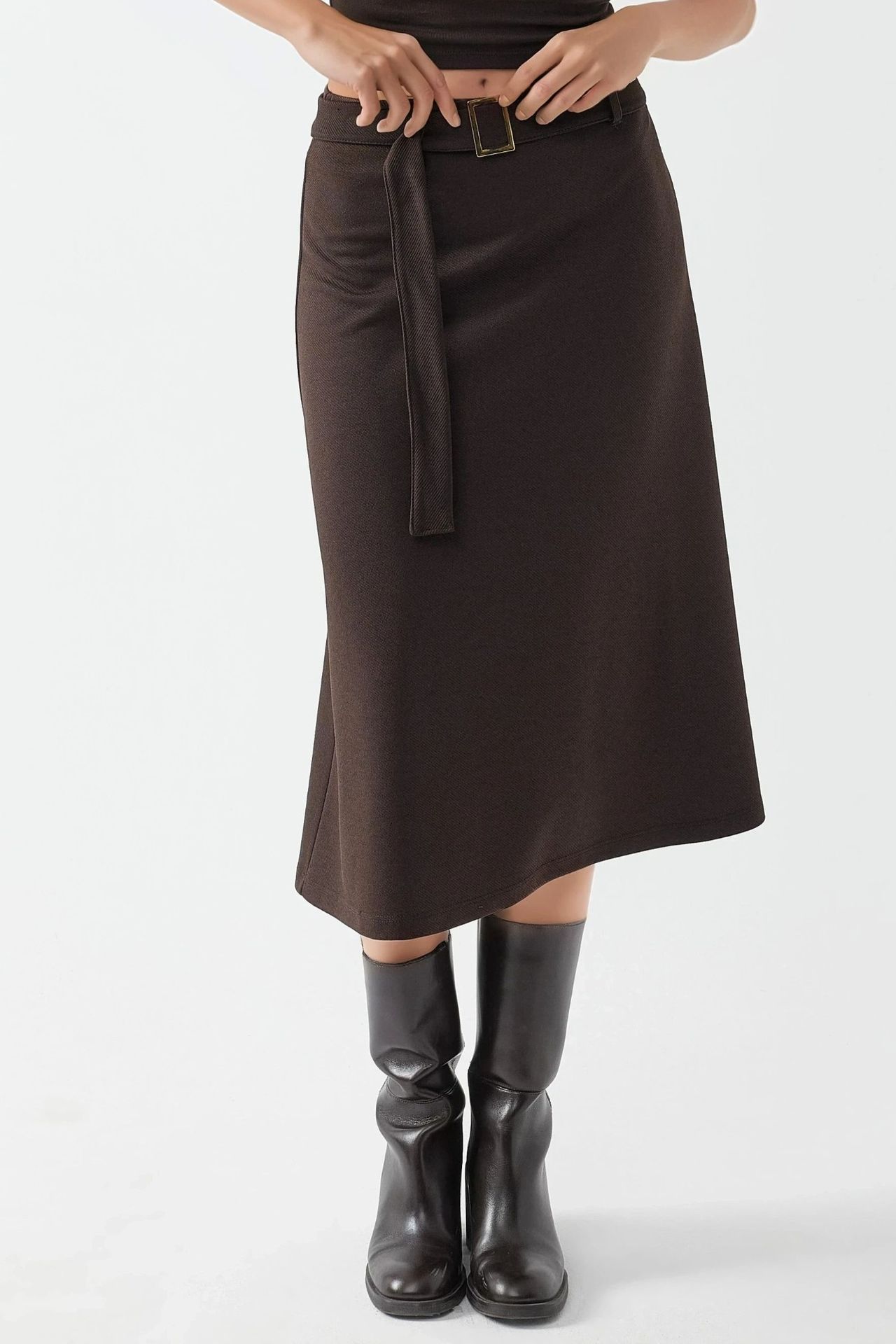 BUSEM High Waist Midi Skirt with Arched Detail 1