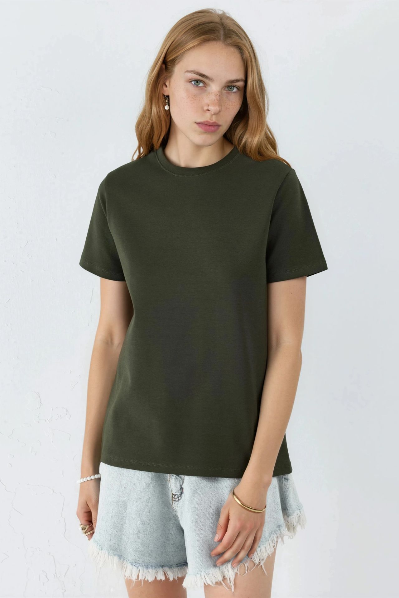 BUSEM Plain Crew Neck T-Shirt 7