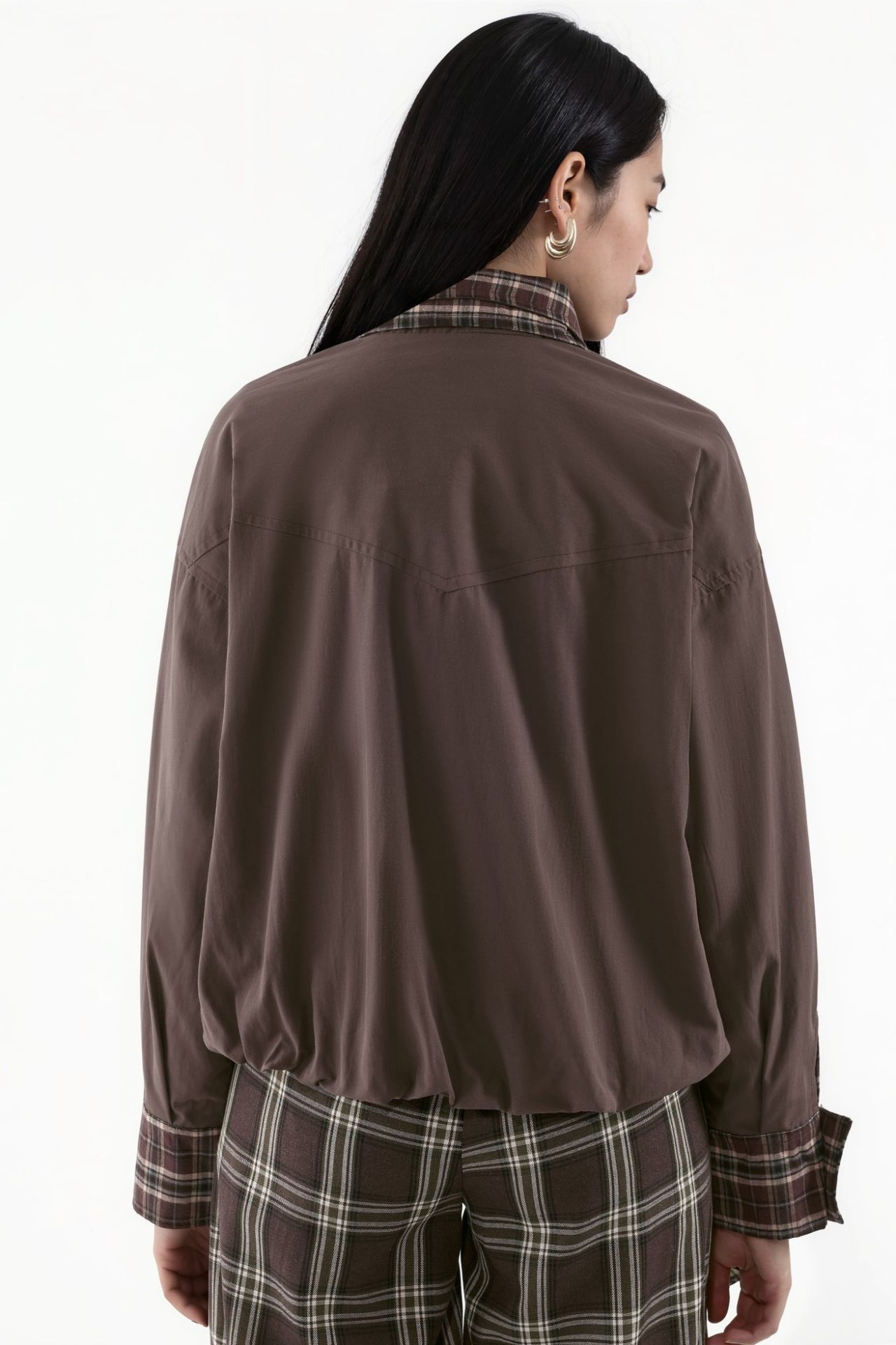 Short Trench Coat with Lining Detail 4