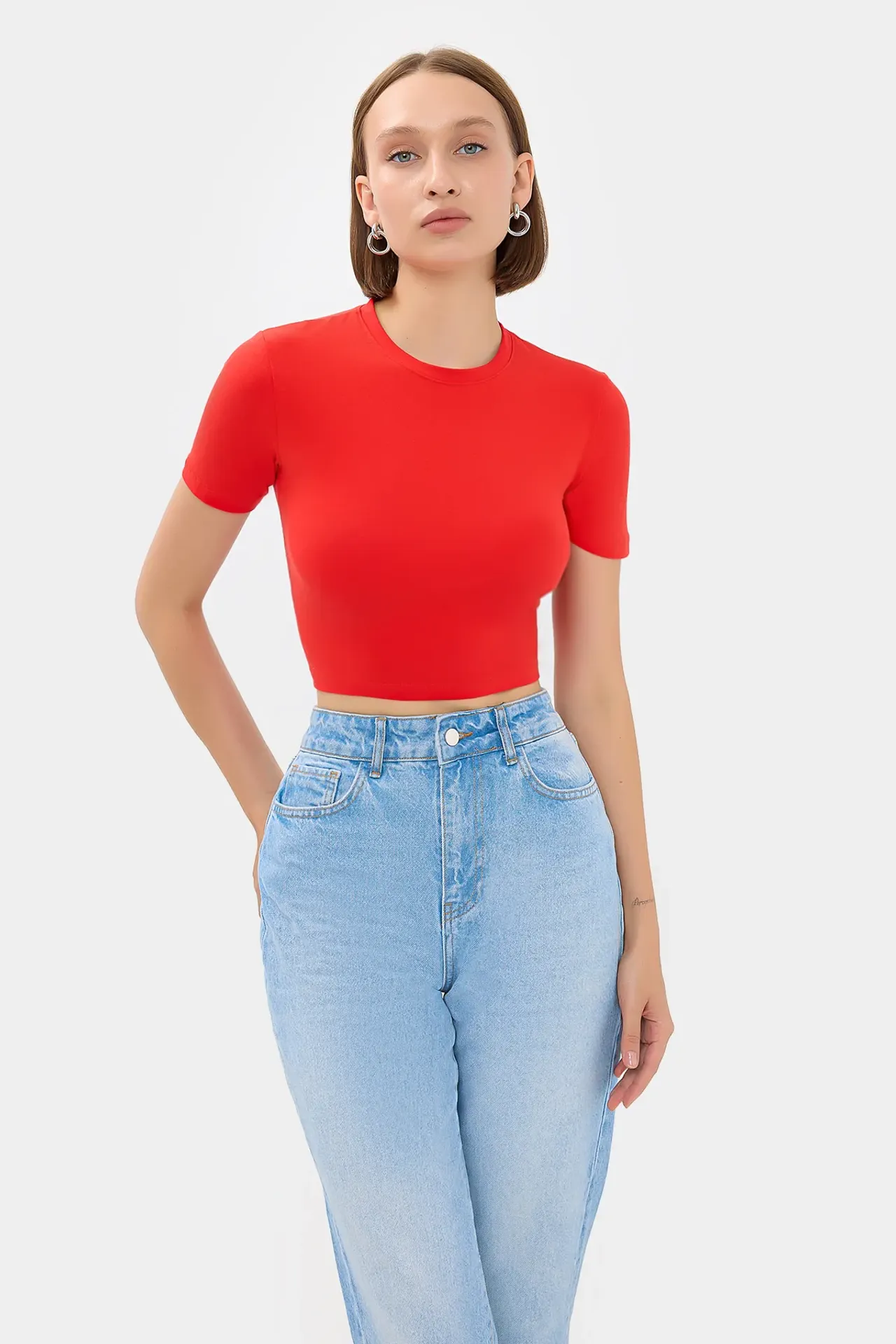 Crew Neck Basic Crop top