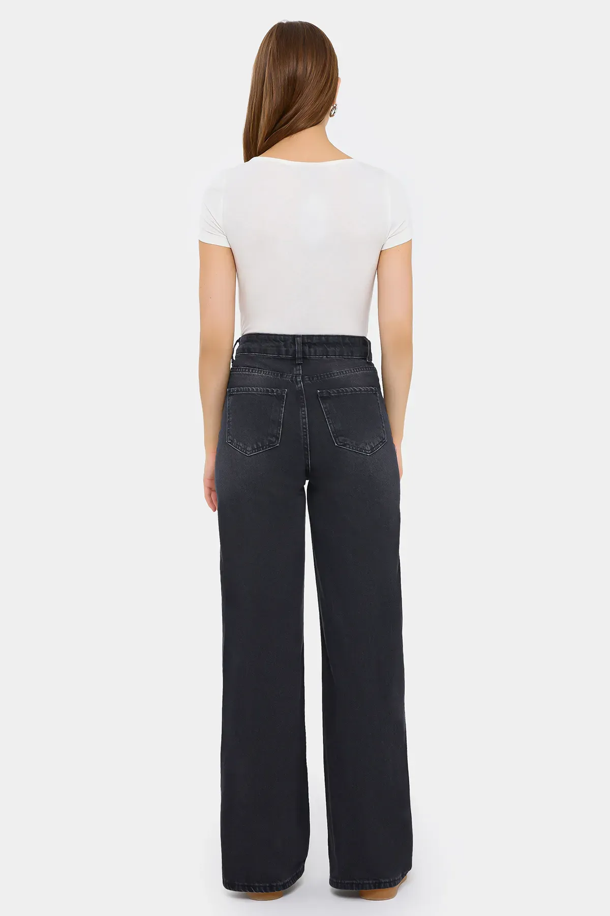 High-Waist Wide-Leg Jeans  4