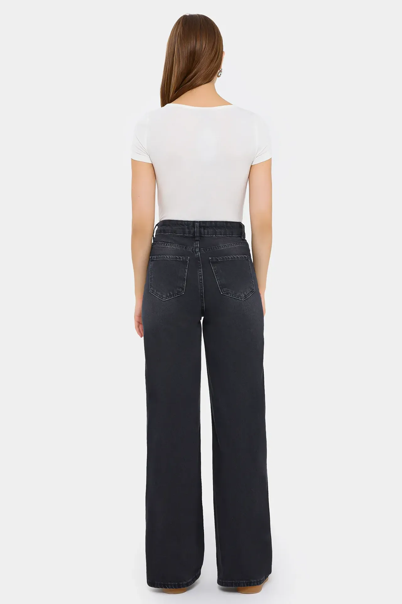 High-Waist Wide-Leg Jeans 