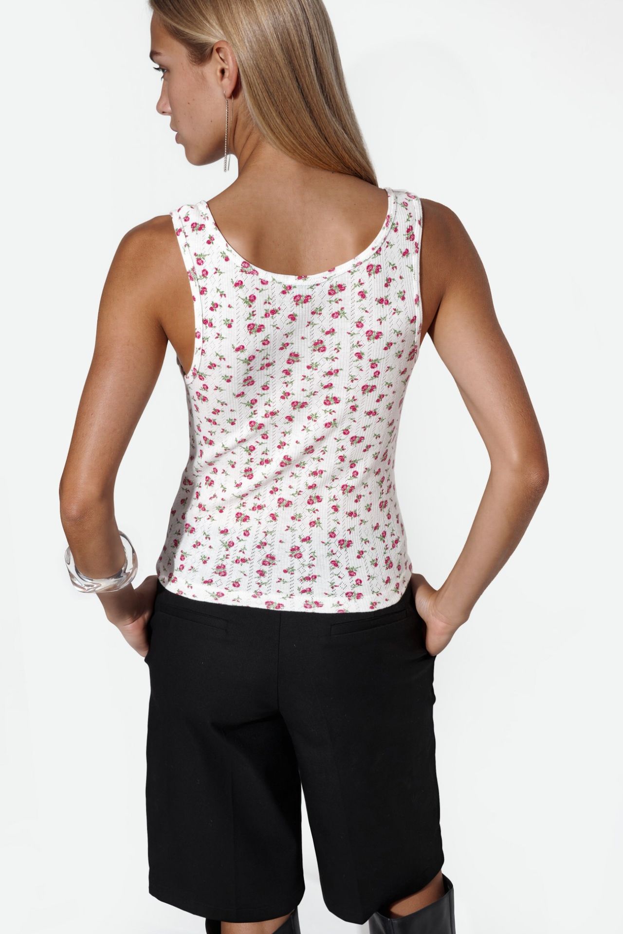 BUSEM Floral Button Cami Top 3