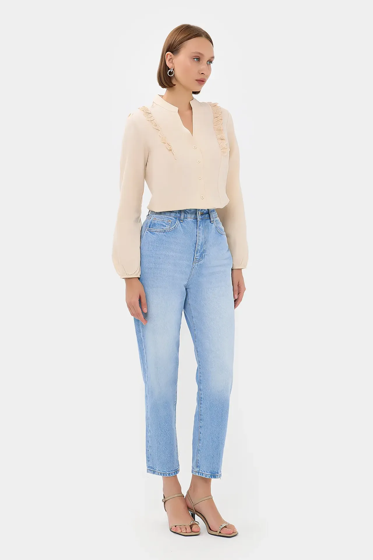 Ruffle Shirt with a Puff Sleeve