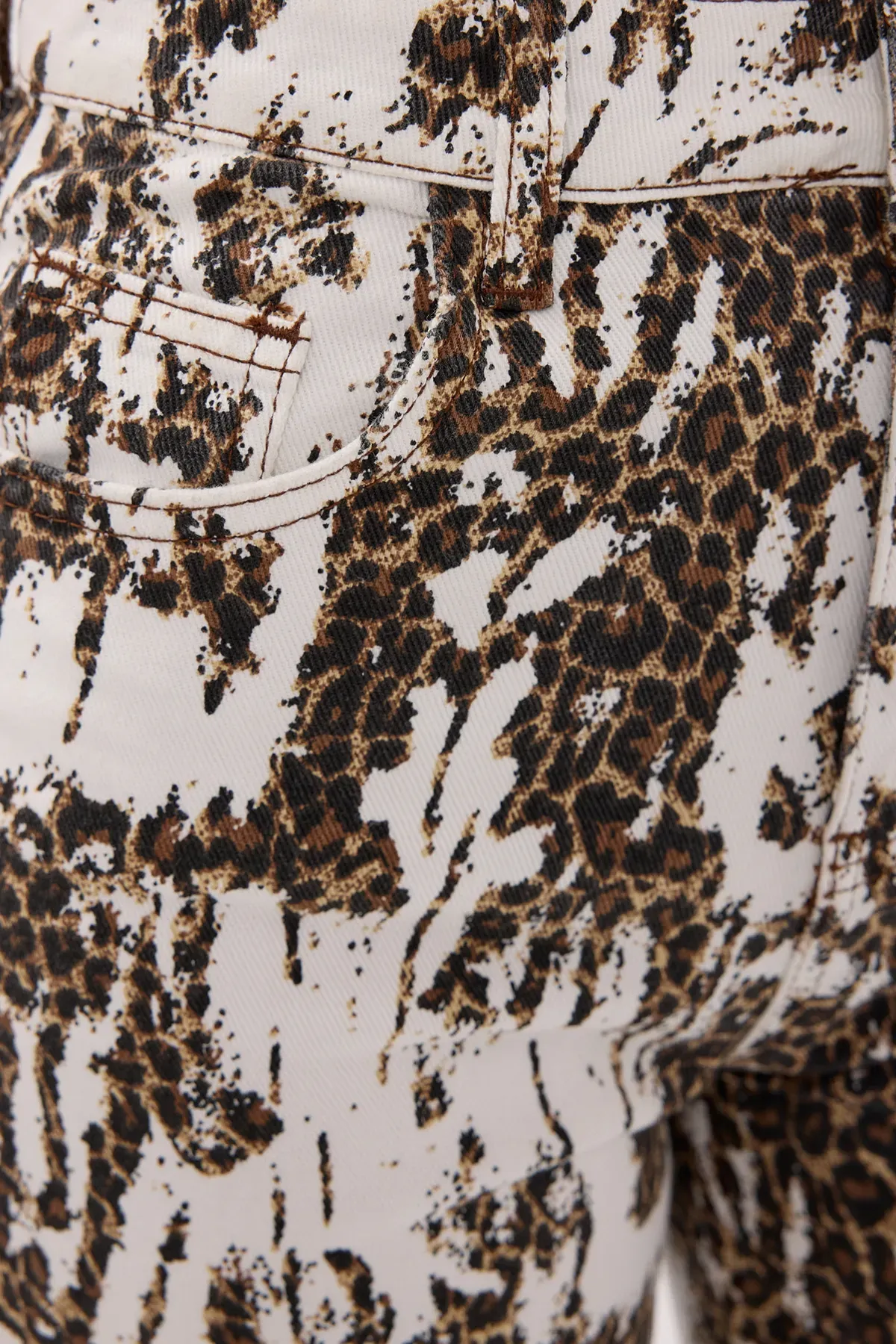 High-Waist Flare Denim Jeans with Animal Print 5