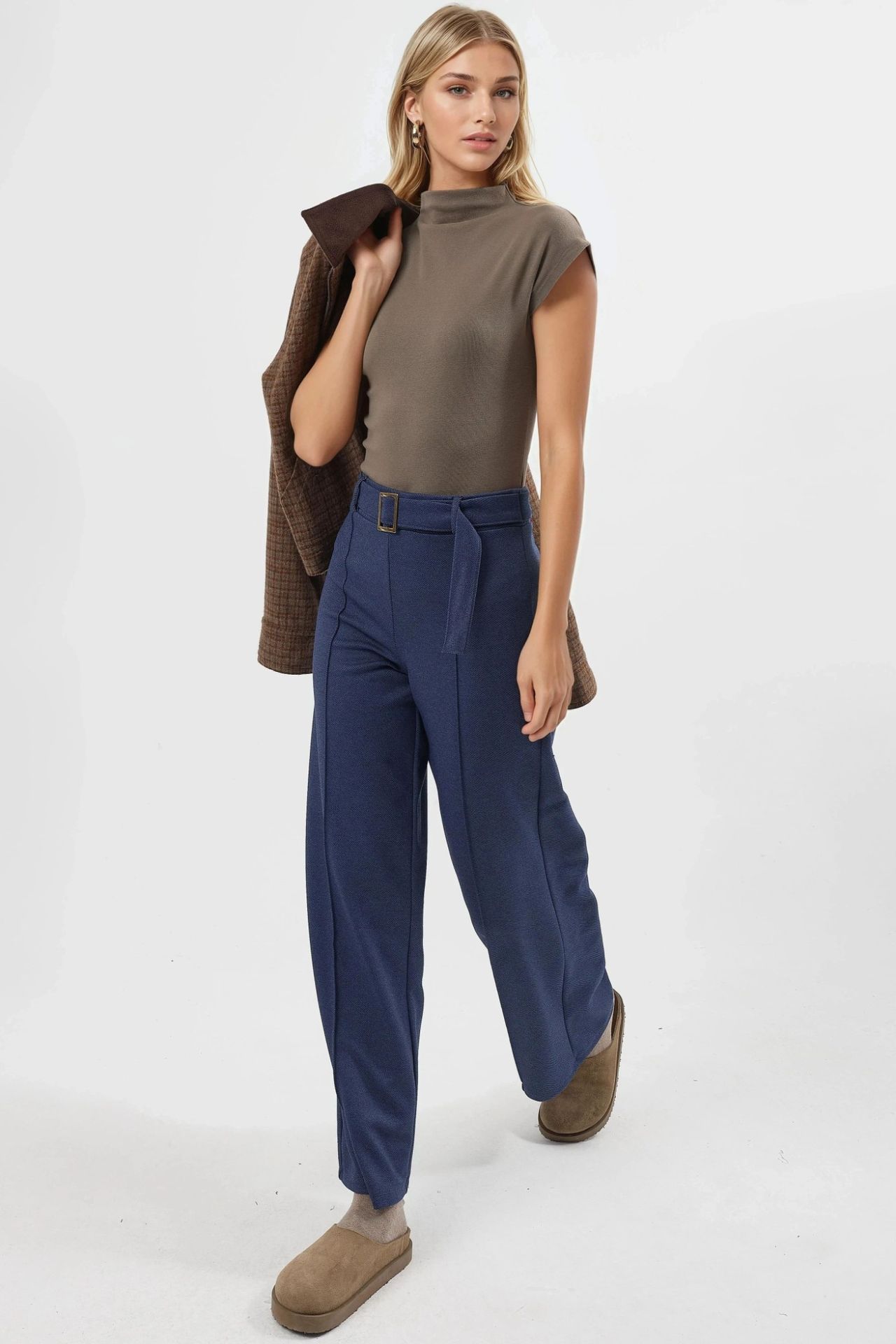 Fitted Mock Neck Cap Sleeve Knitted Blouse 3