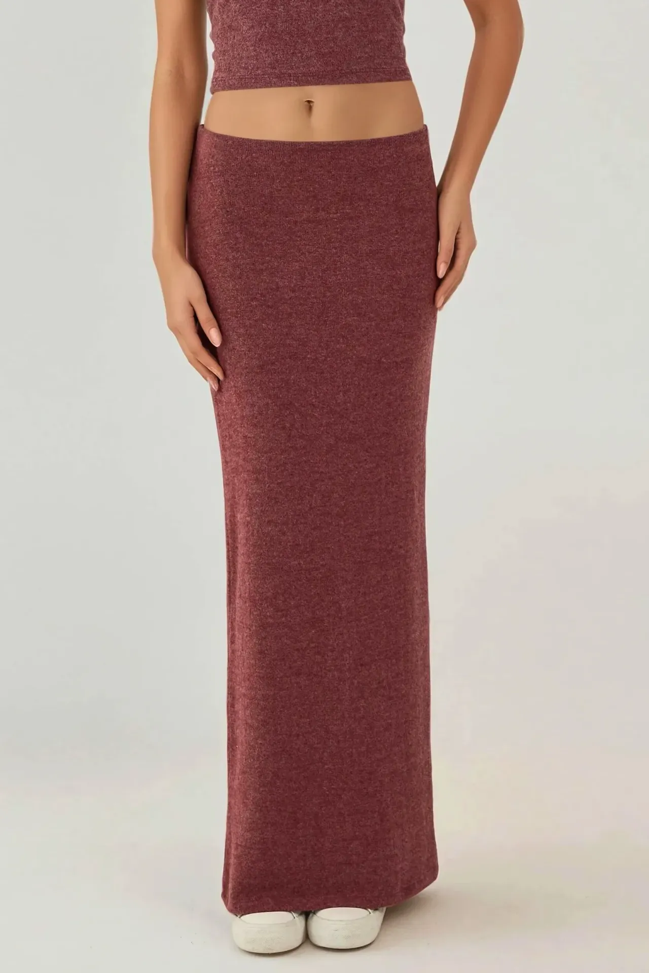 Elastic Waist Soft Textured Skirt with Slit