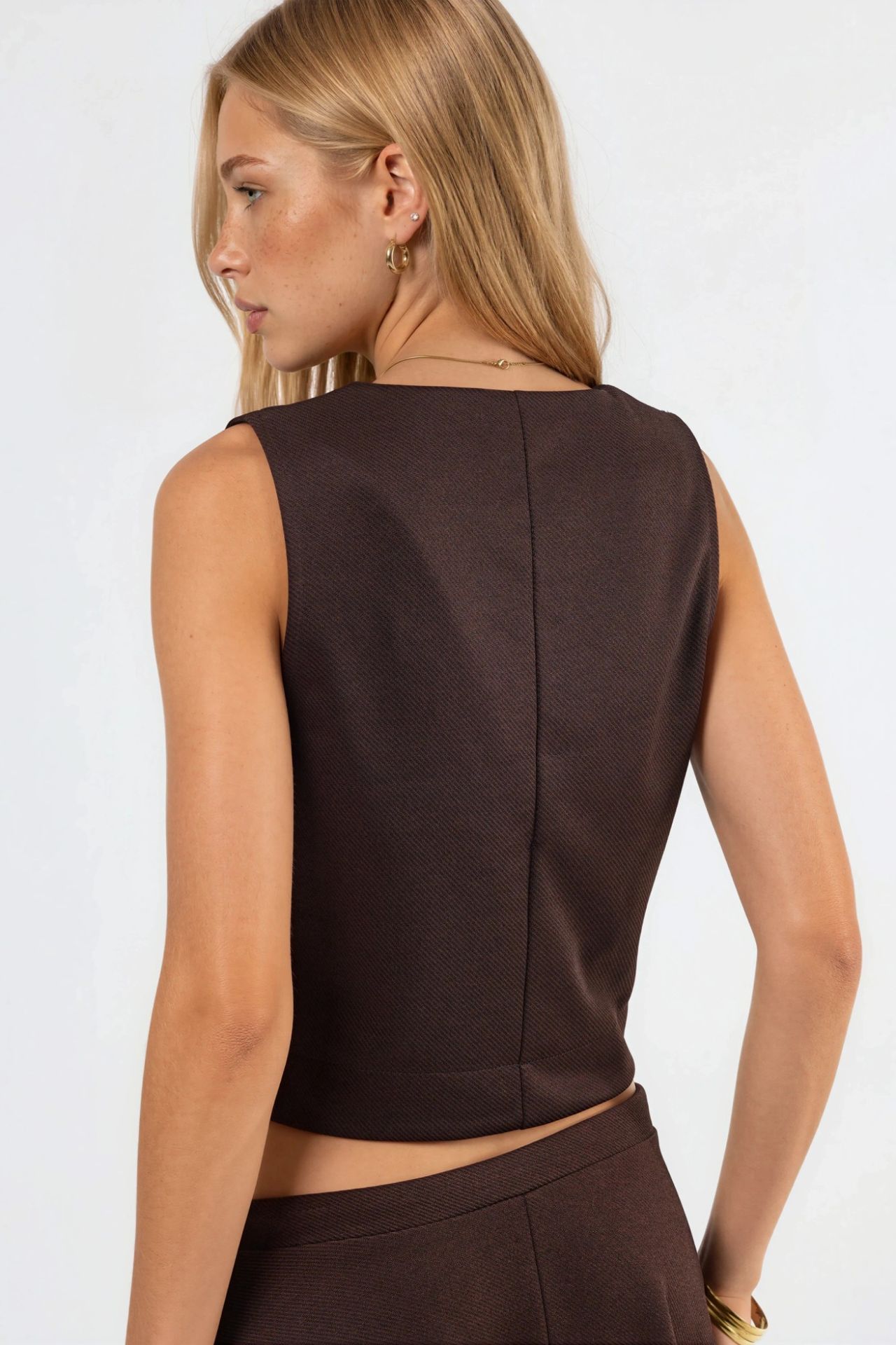 BUSEM Solid V-Neck Buttoned Vest 3