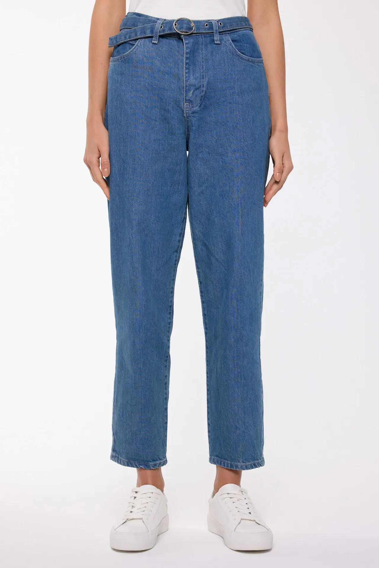 High-Waist Mom Fit Jeans with Belt Detail