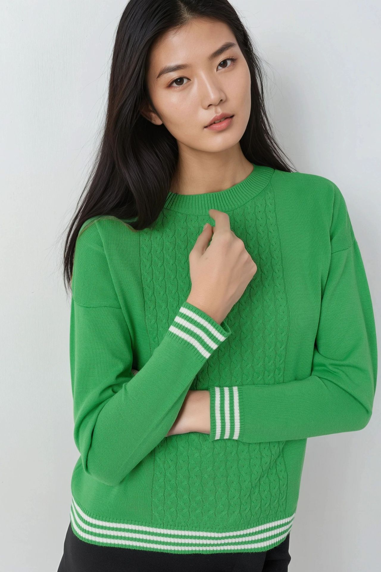 MY FASHION Crew Neck Sweater with Hair Braid Pattern 1
