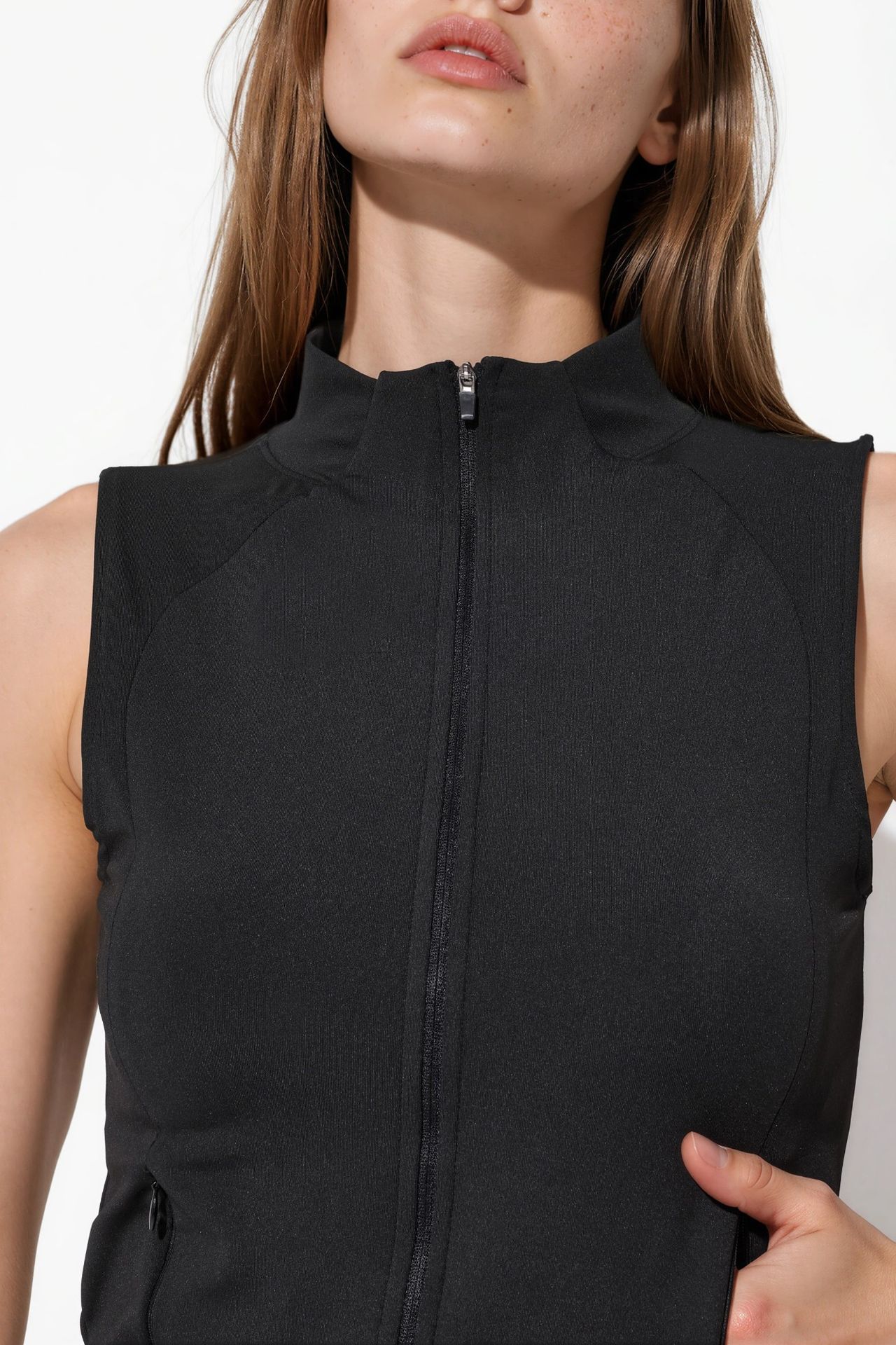 Fitted Turtleneck Sleeveless Active Top 7