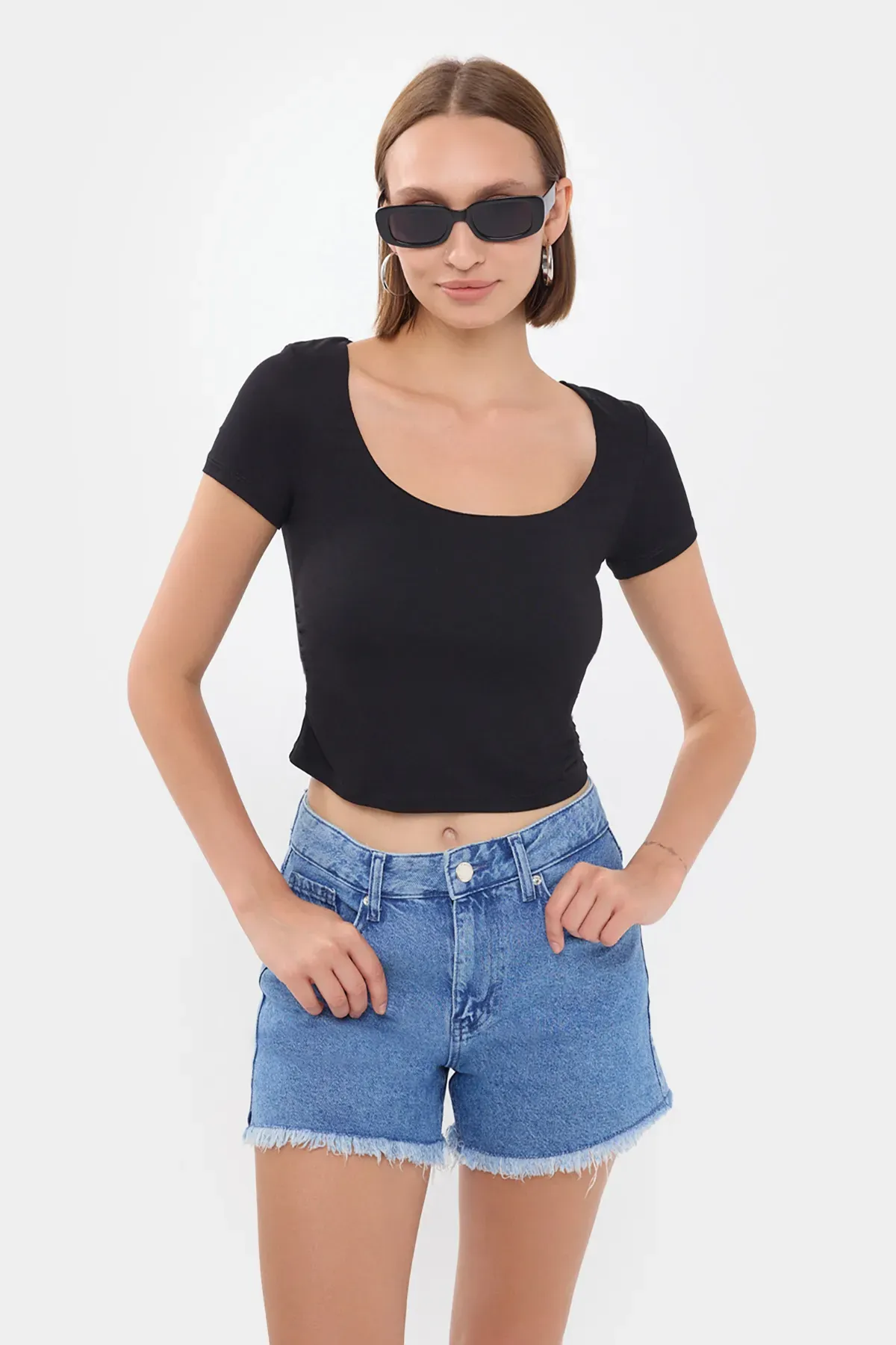Yuvarlak Yaka Crop Top 1