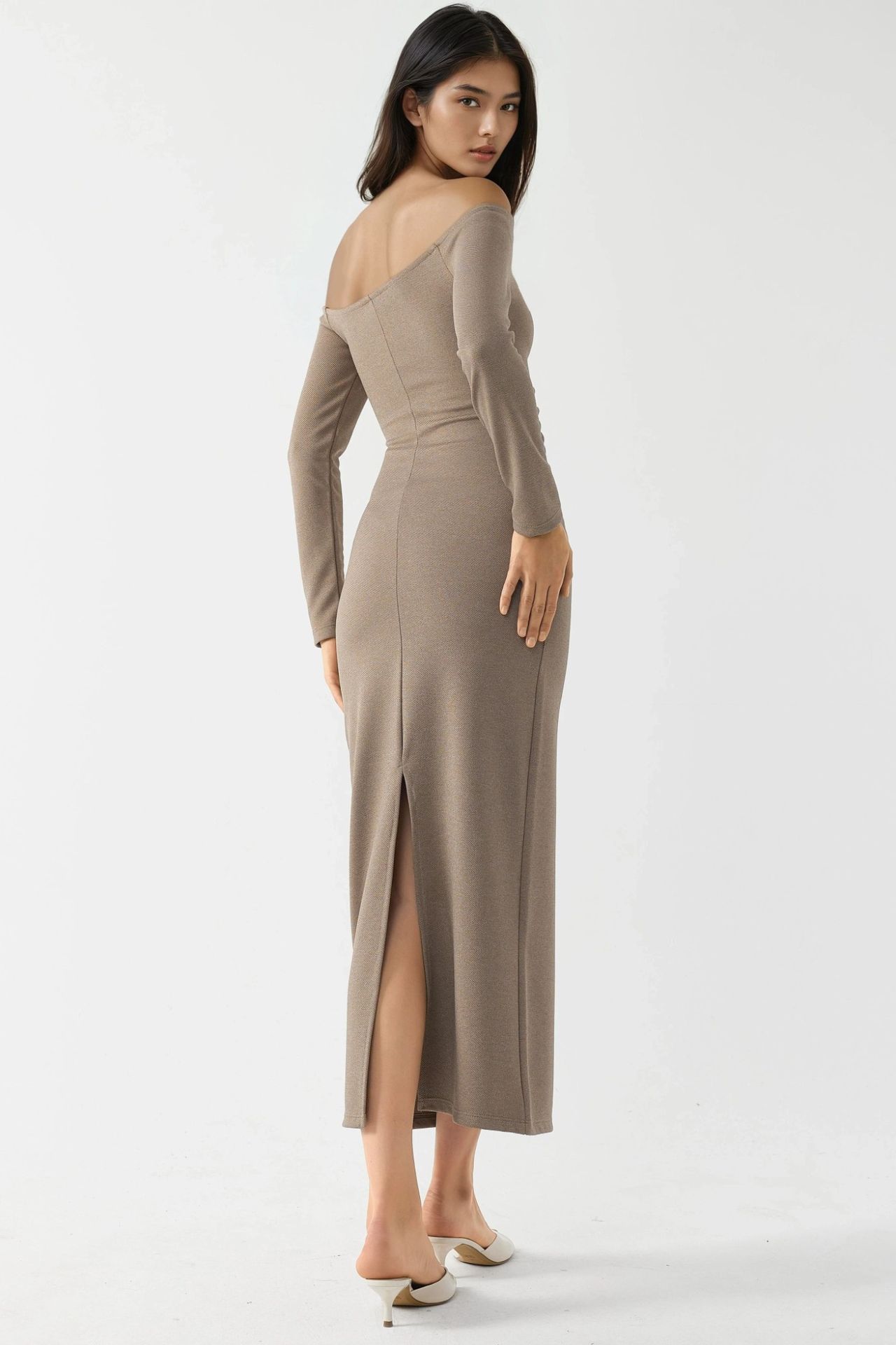 BUSEM Off-Shoulder Bodycon Maxi Dress 3
