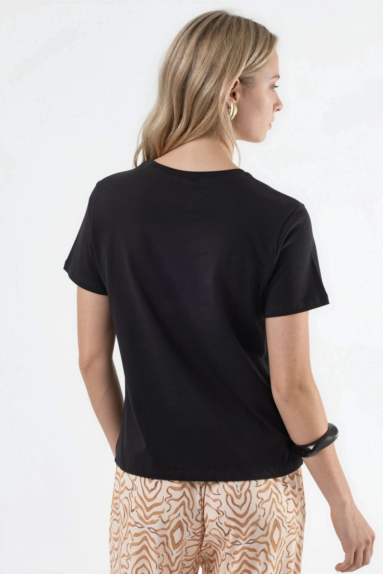 BUSEM Plain Crew Neck Cotton T-Shirt 3