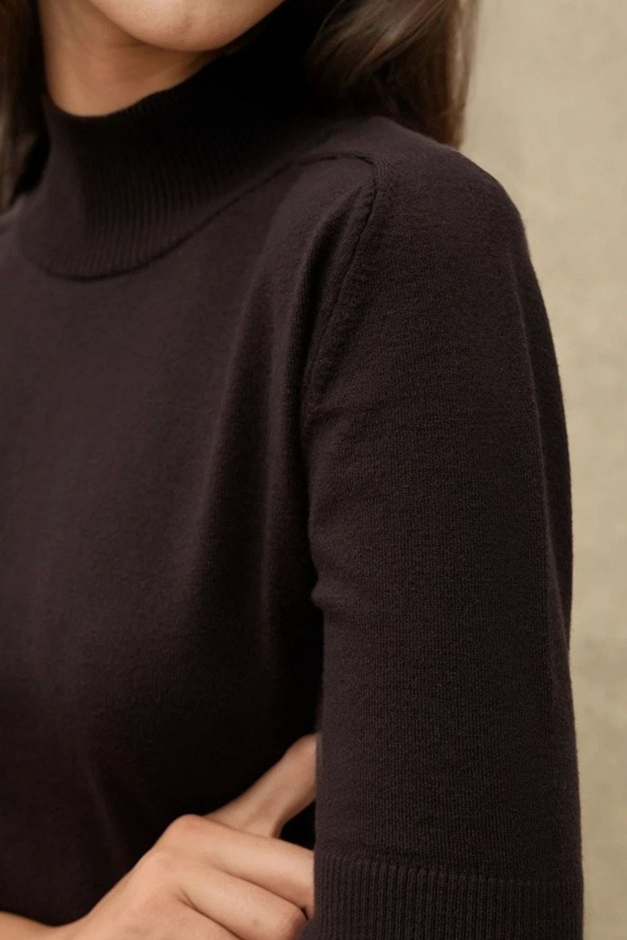 Textured Turtleneck Crop Sweater 6