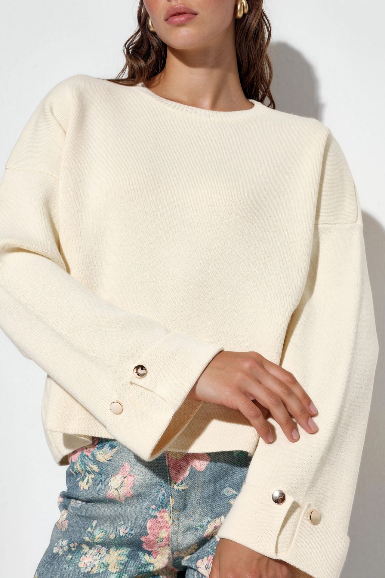 Button Detailed Knit Sweater 5