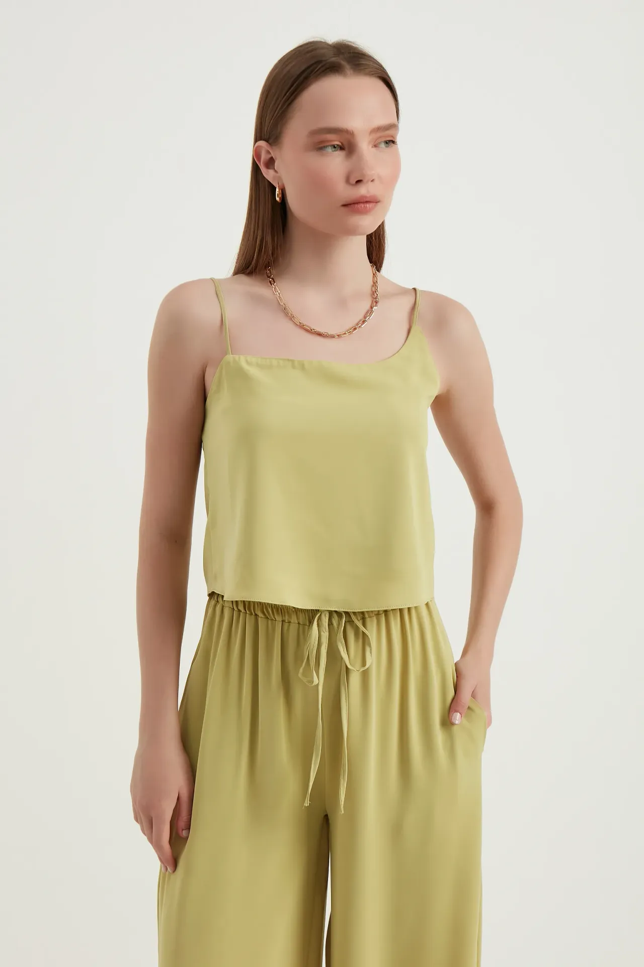 Spaghetti Strap Cropped Cami top