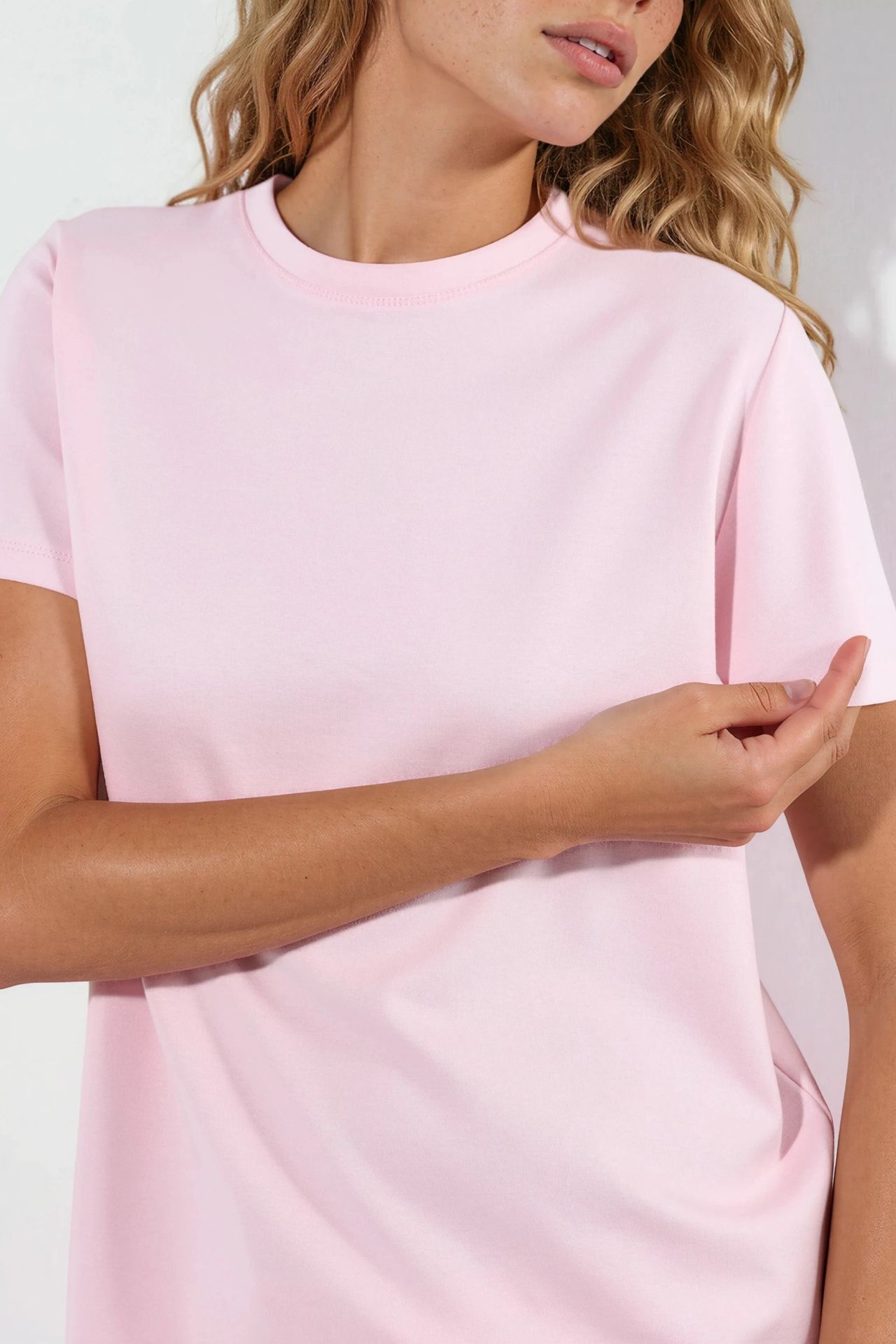 BUSEM Plain Crew Neck T-Shirt 6